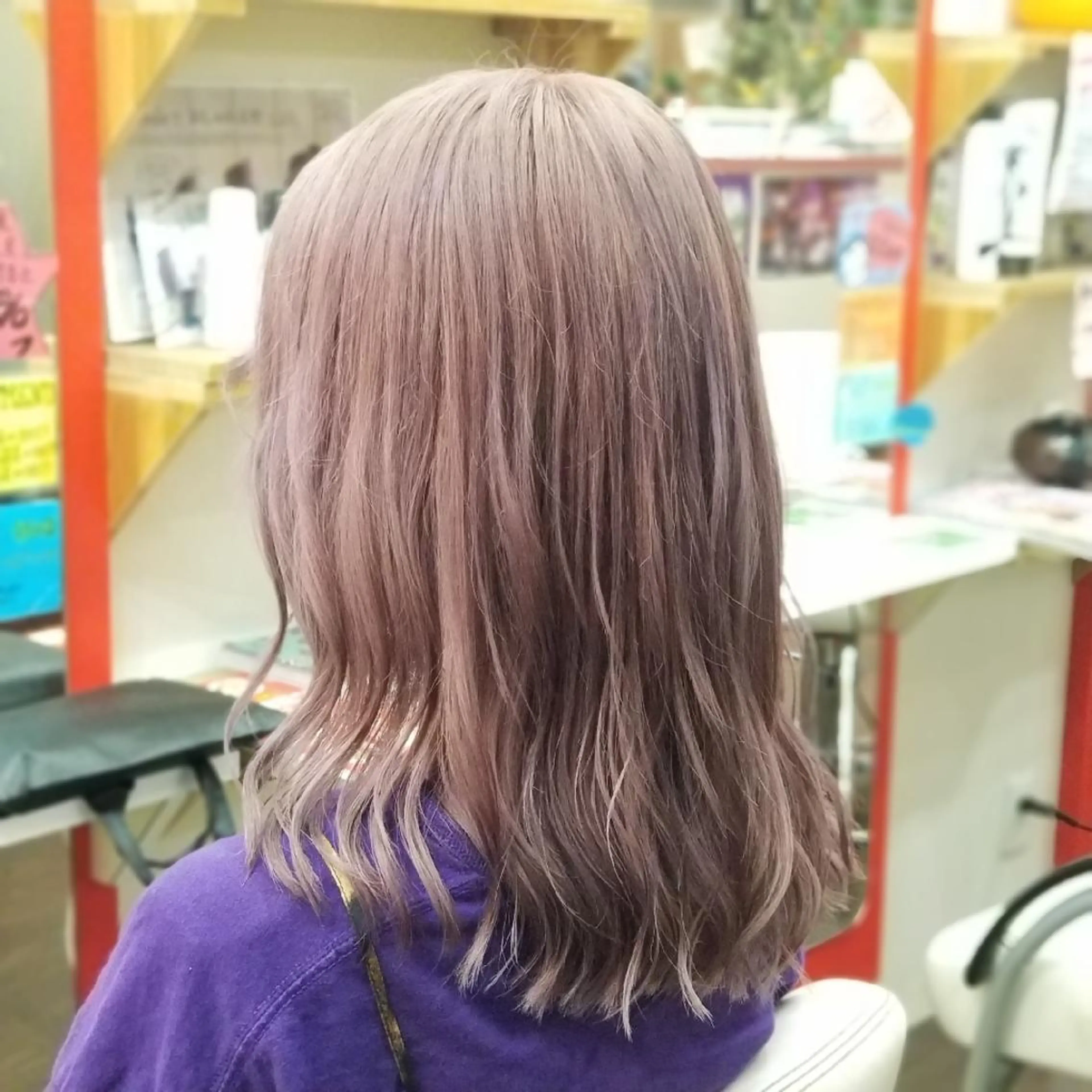 ミディアム カラー ブリーチ ラベンダーカラー ピンクカラー ピンクラベンダー カット ヘアカラー 植田 修平/エクステ /髪質改善カラーのヘアスタイル