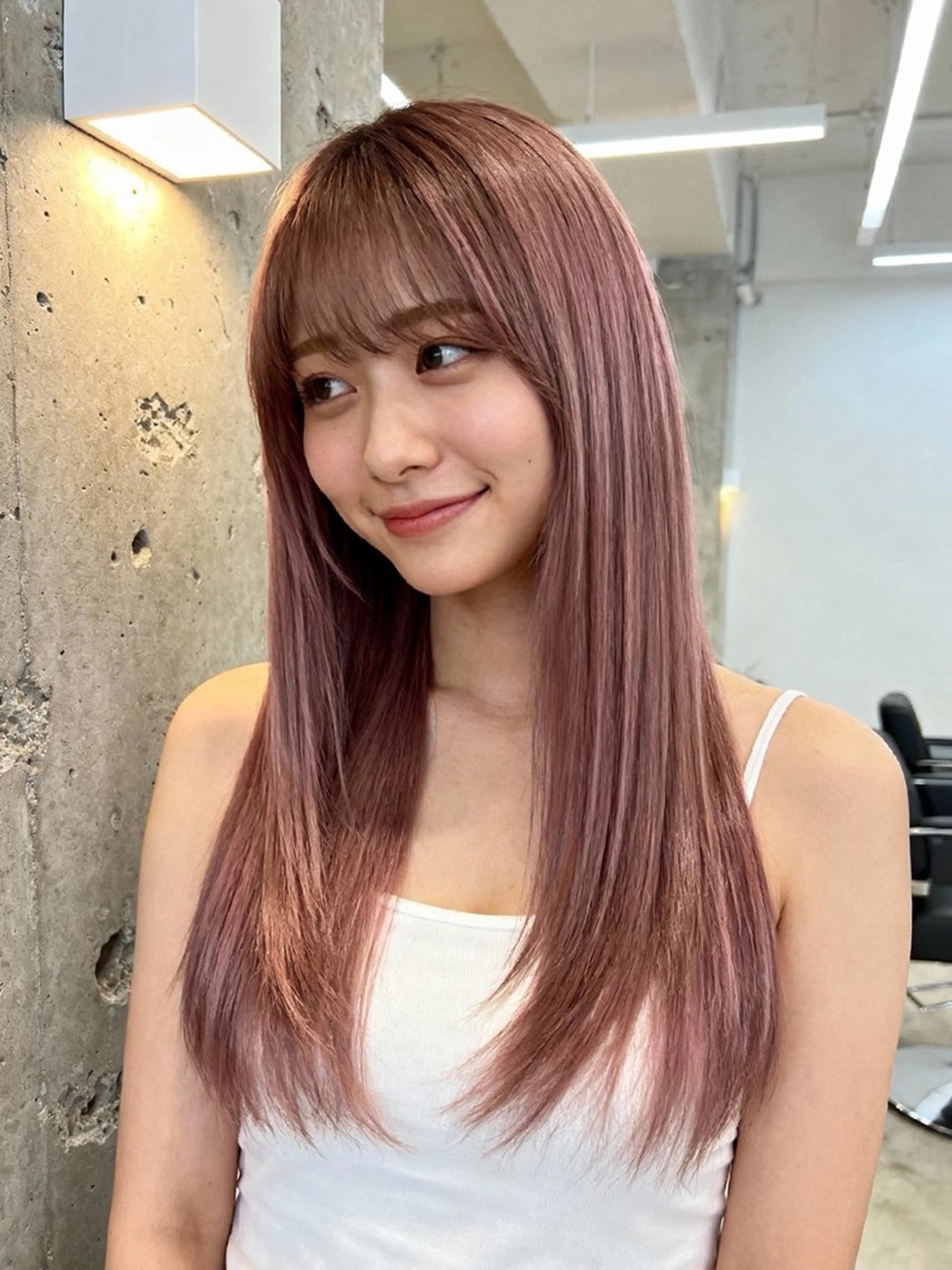 ロング カット ヘアカラー トリートメント シンタニ ナオトのヘアスタイル
