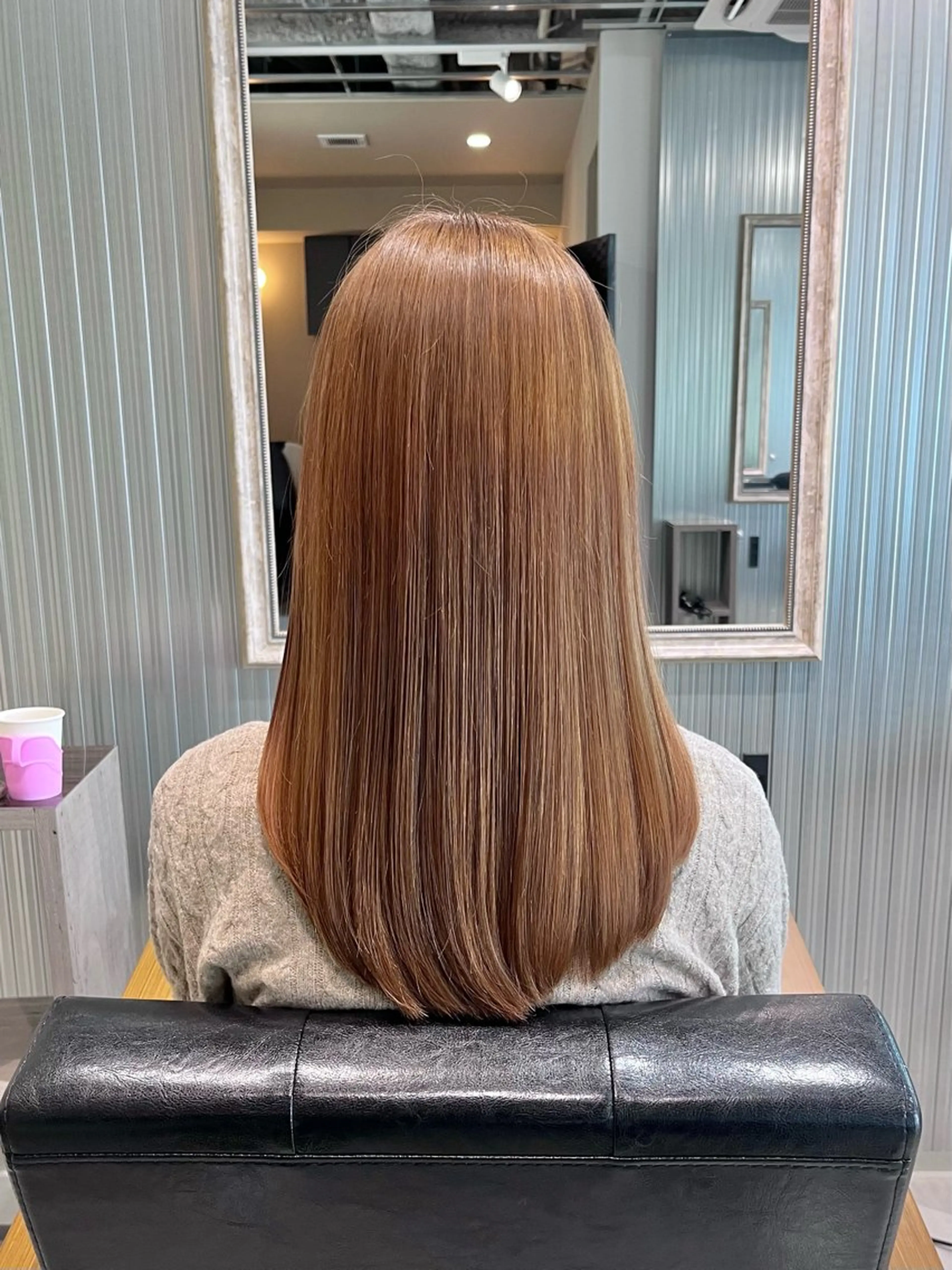 セミロング カラー ベージュカラー ブリーチ 髪質改善 縮毛矯正 トリートメント ヘアカラー KIZU 髪質改善 オカルト怪談のヘアスタイル