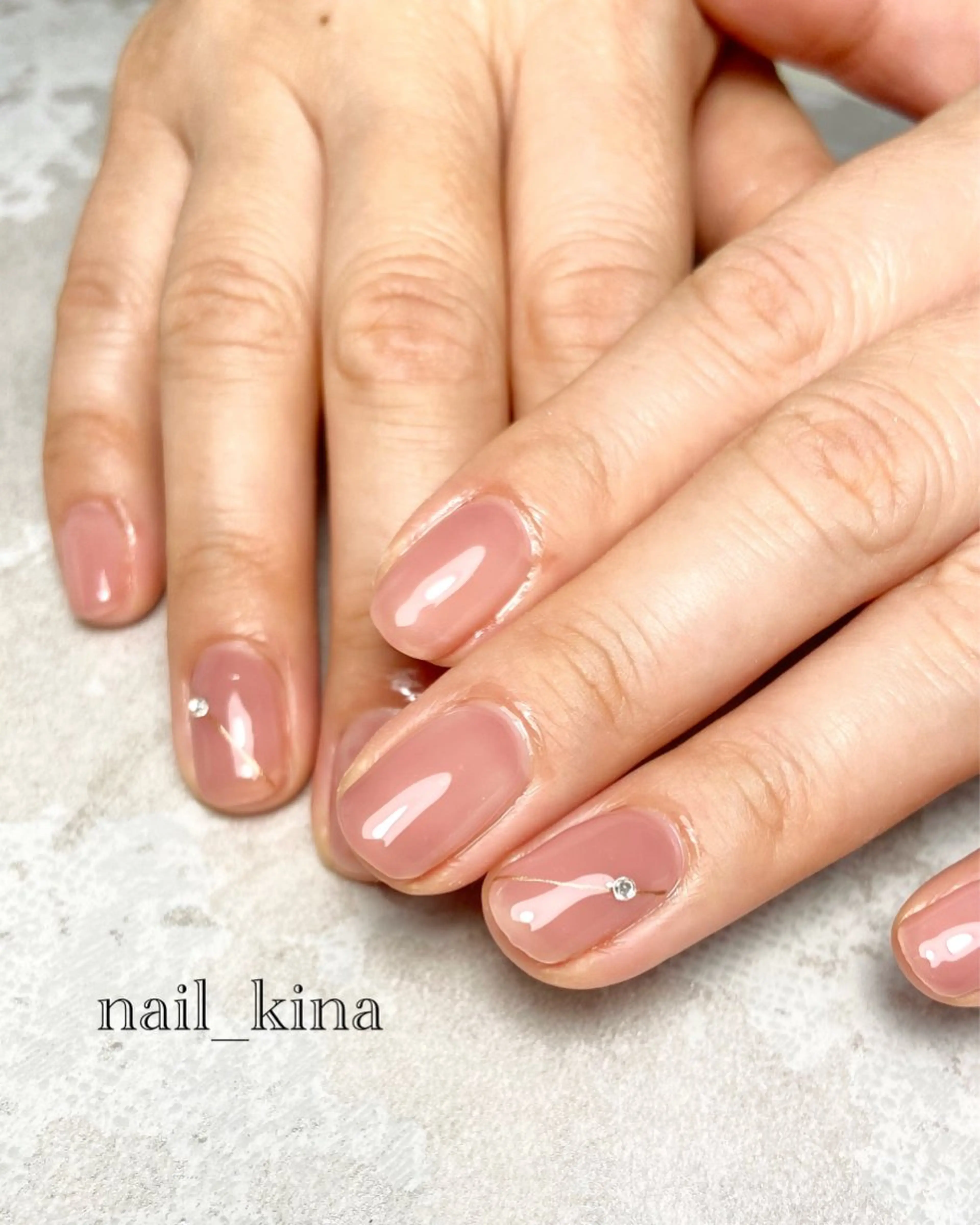 ネイル オフィスネイル シンプルネイル ハンドネイル nail_ kinaのネイルデザイン