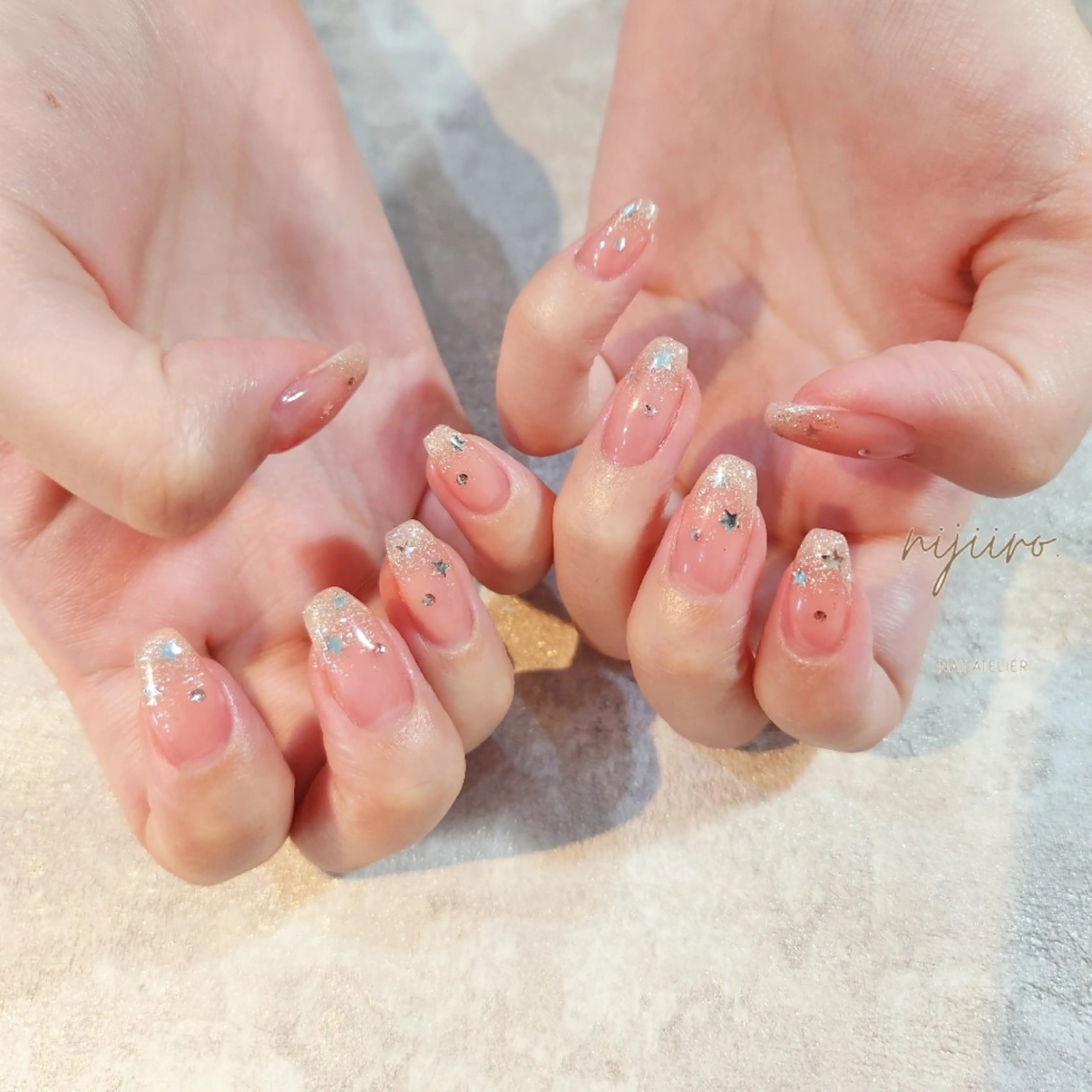 ネイル ハンドネイル nailatelier nijiiro.所属・nijiiro🌈 サトウのネイルデザイン