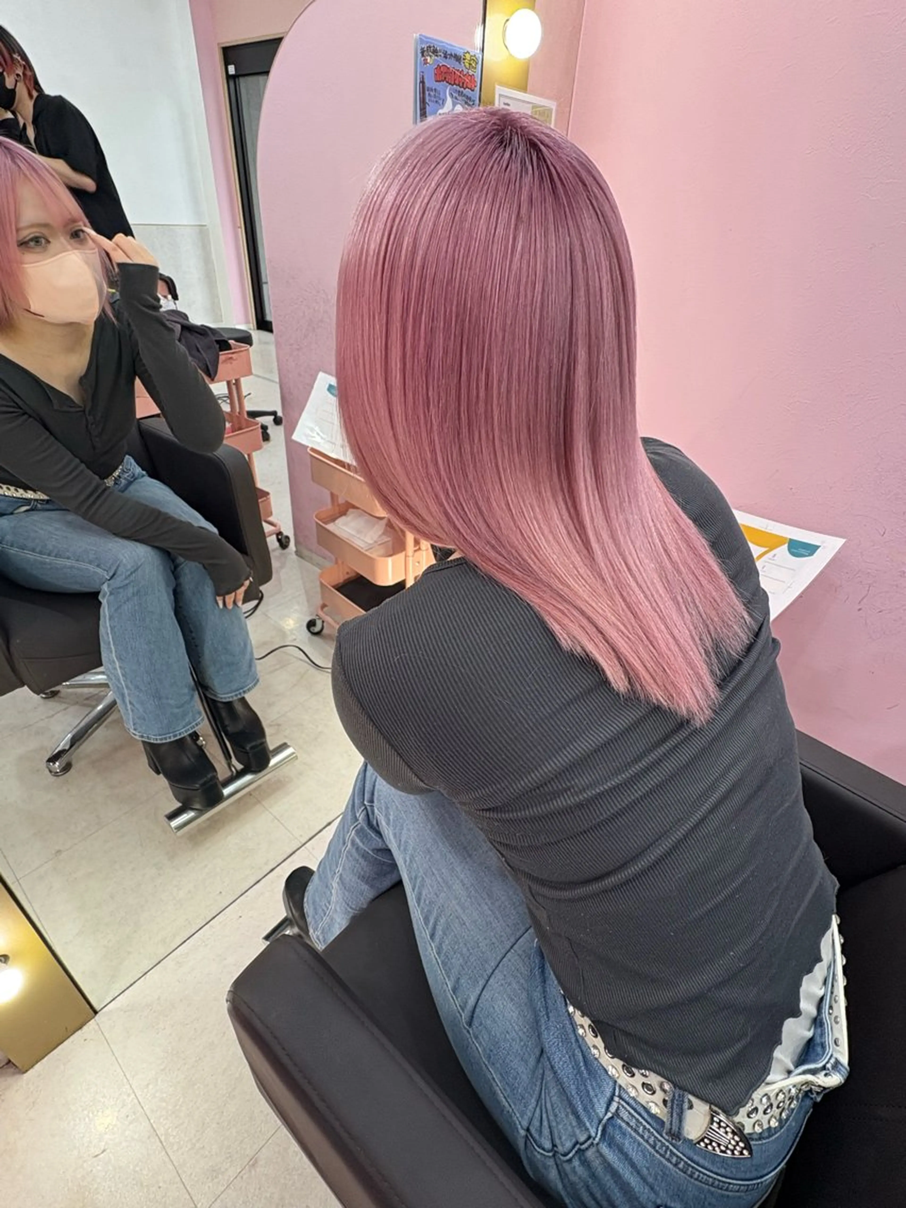 セミロング カラー アッシュ アッシュグレー ベージュカラー ブリーチ ブロンド カット ヘアカラー トリートメント 【ピンク×ブロンド】 髪質改善/大和💎のヘアスタイル