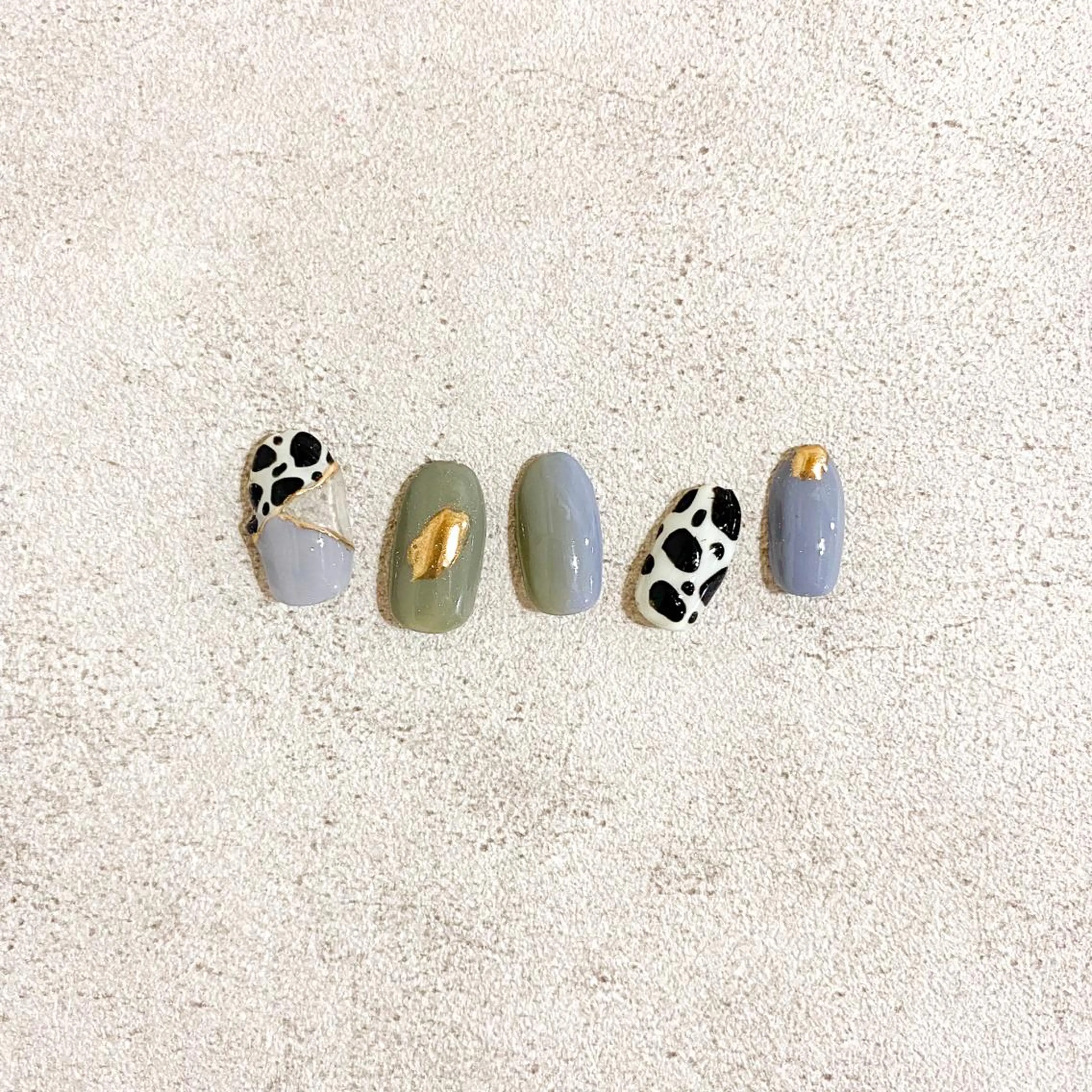 ネイル ハンドネイル ゴテゴテ💙ワンホン リオナのネイルデザイン