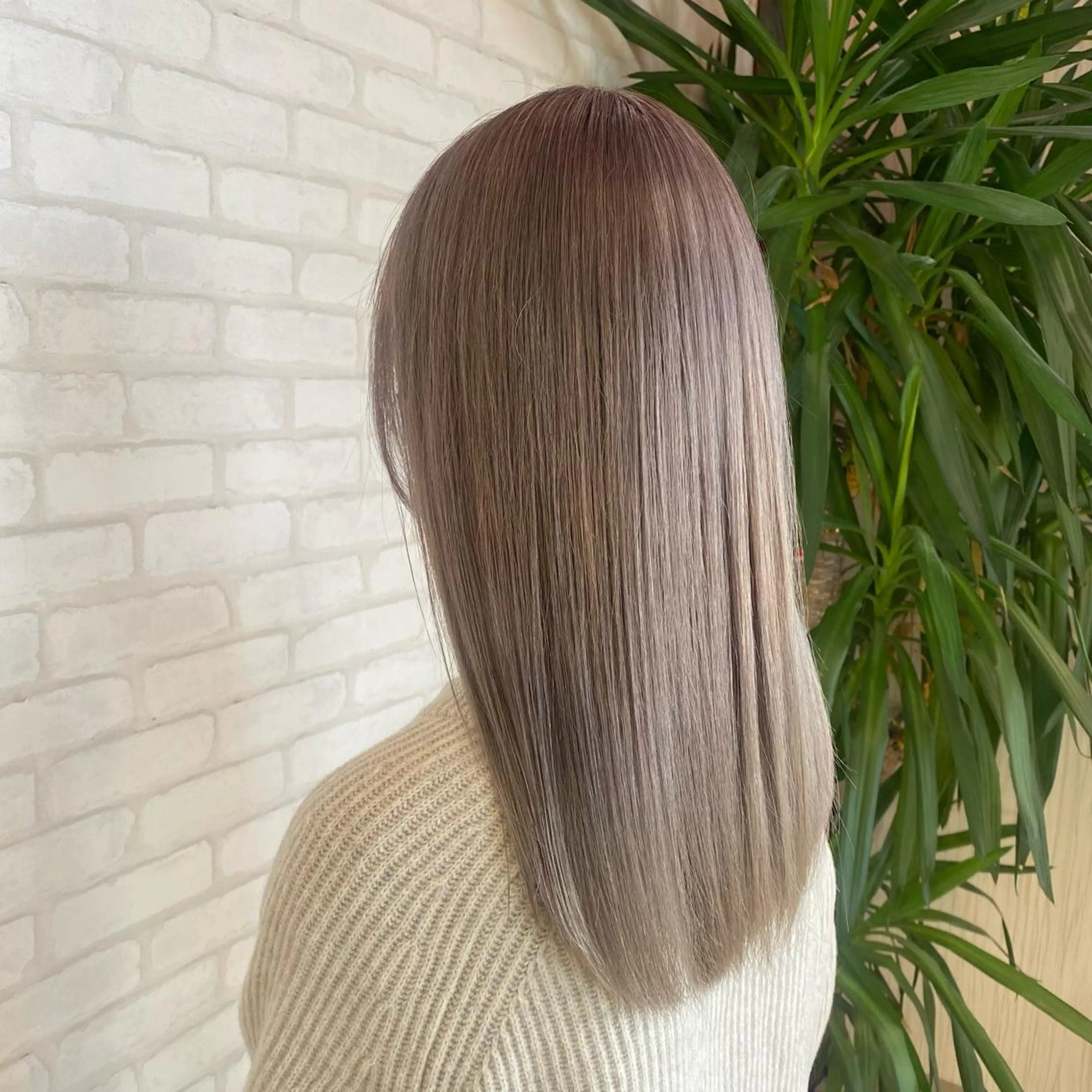 セミロング カラー ノンダメージサロンBonheur銀座並木通り店所属・ULTOWA/銀座 ERIのヘアスタイル