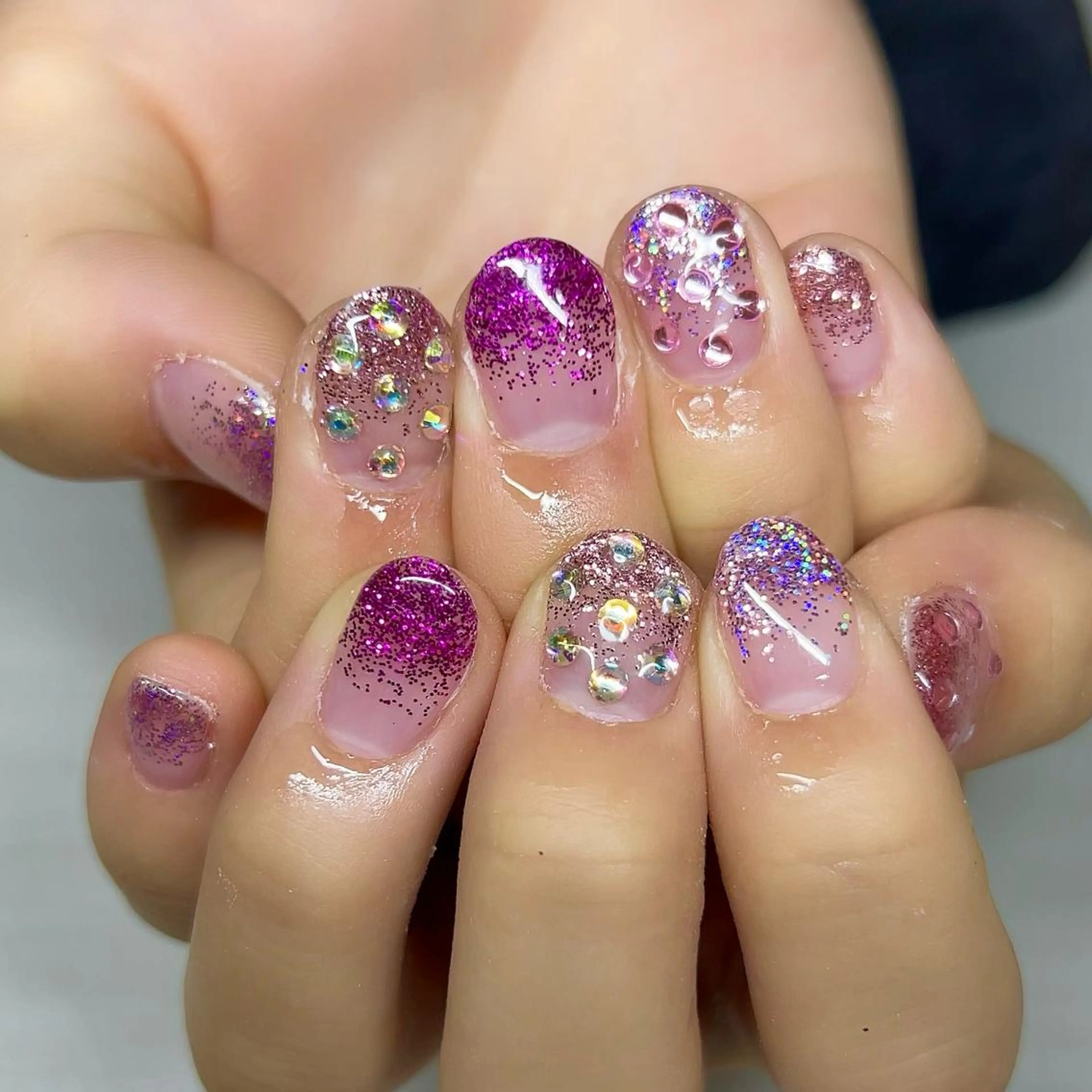 ネイル キラキラネイル ピンク ハンドネイル 【Yappy🌈】 💖P-tanaのネイルデザイン
