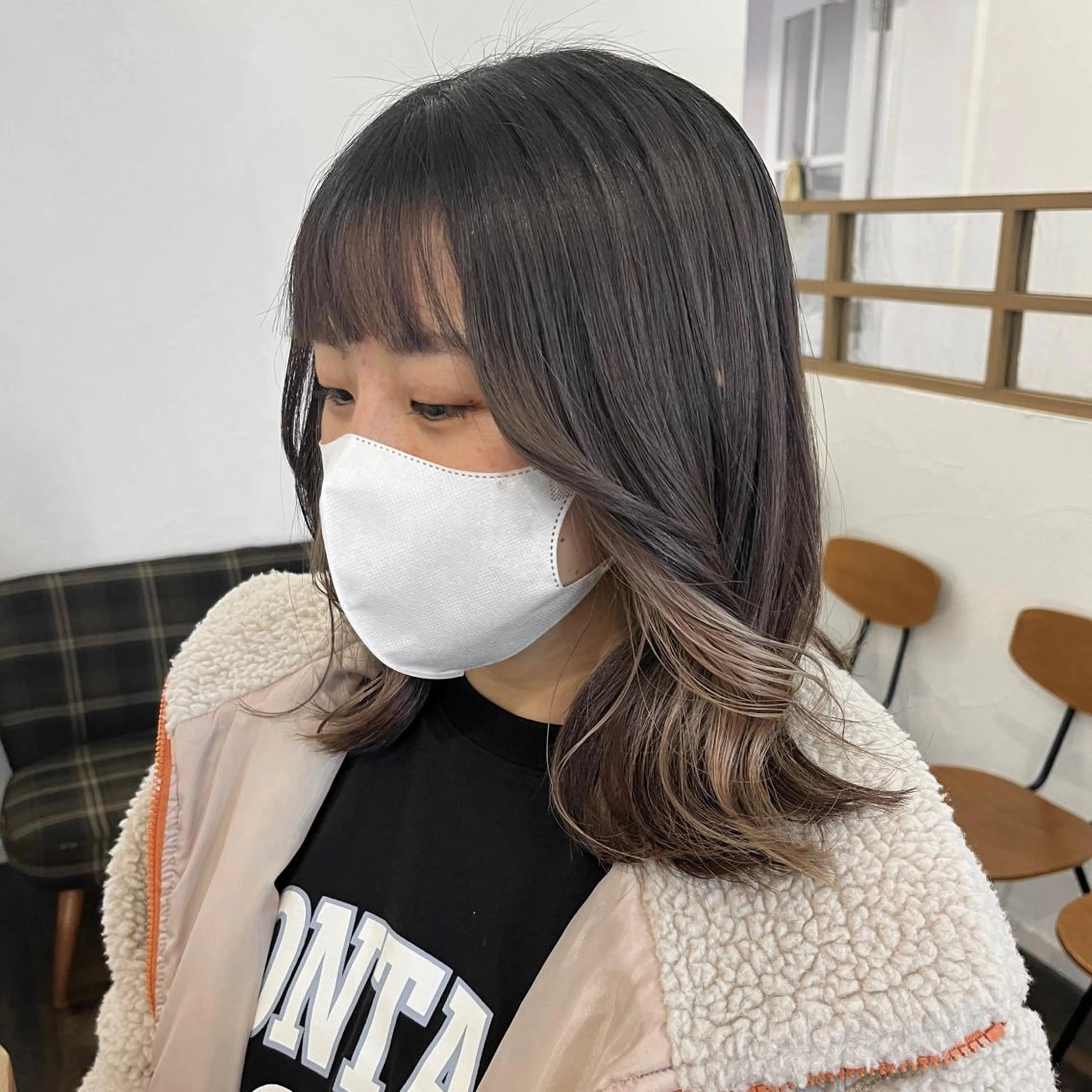 ミディアム カラー ベージュカラー ブリーチ 透明感カラー グレージュ 伊藤ゆかり/髪質改善 /透明感カラーのヘアスタイル