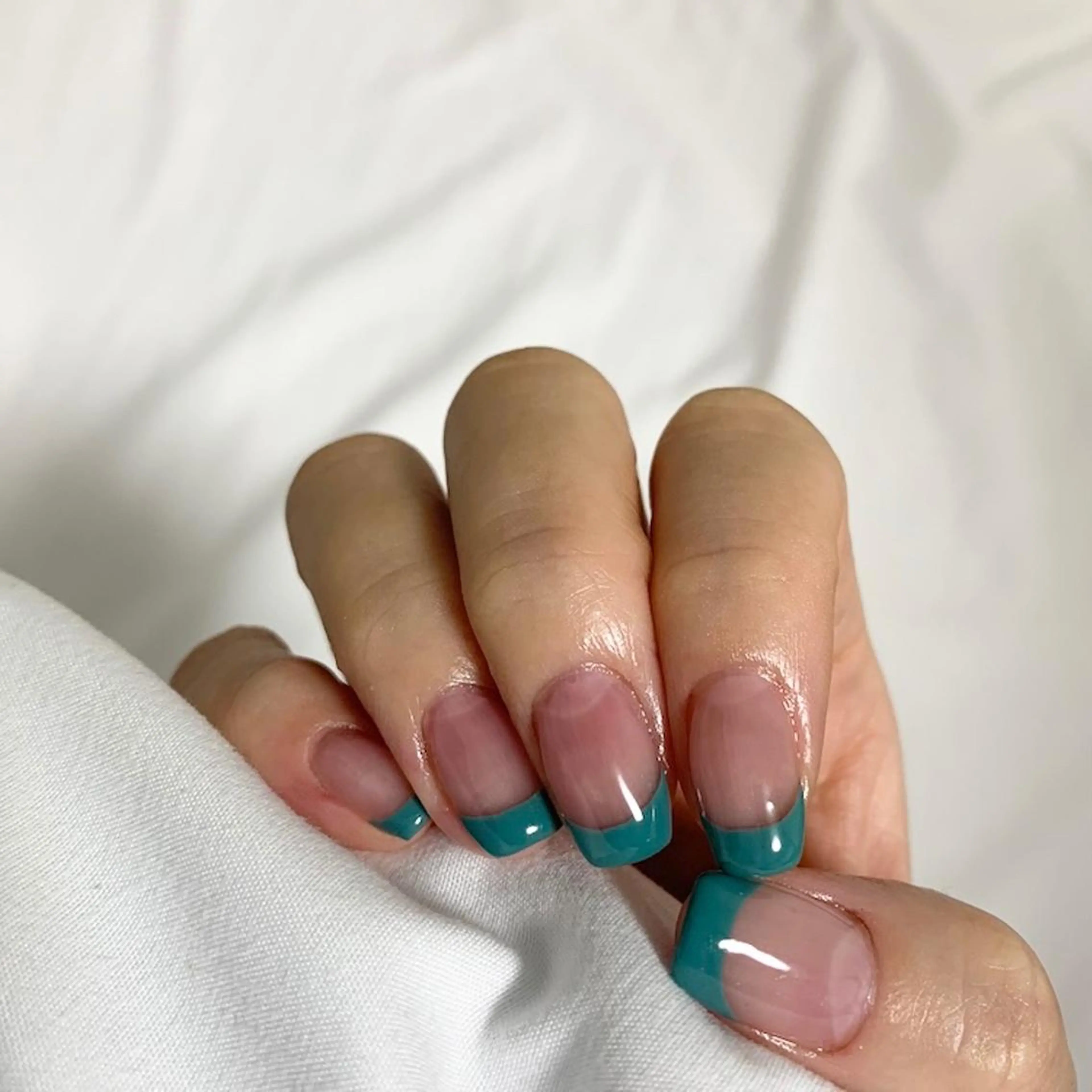 ネイル フレンチネイル Black sheep.所属・Fujimori .のネイルデザイン