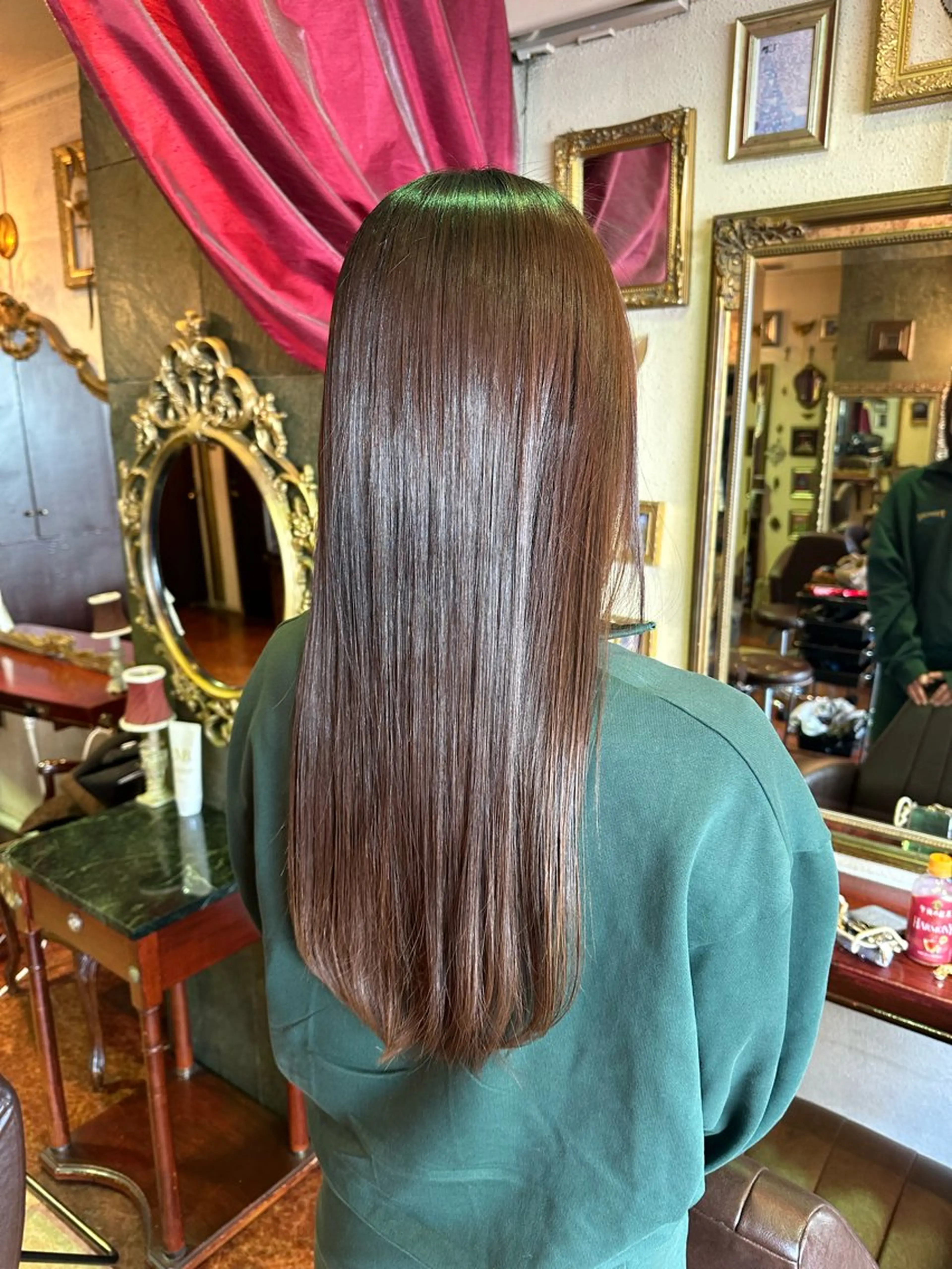 ロング 顔周りカット トリートメント 【レイヤー/韓国風 /髪質改善】RINのヘアスタイル