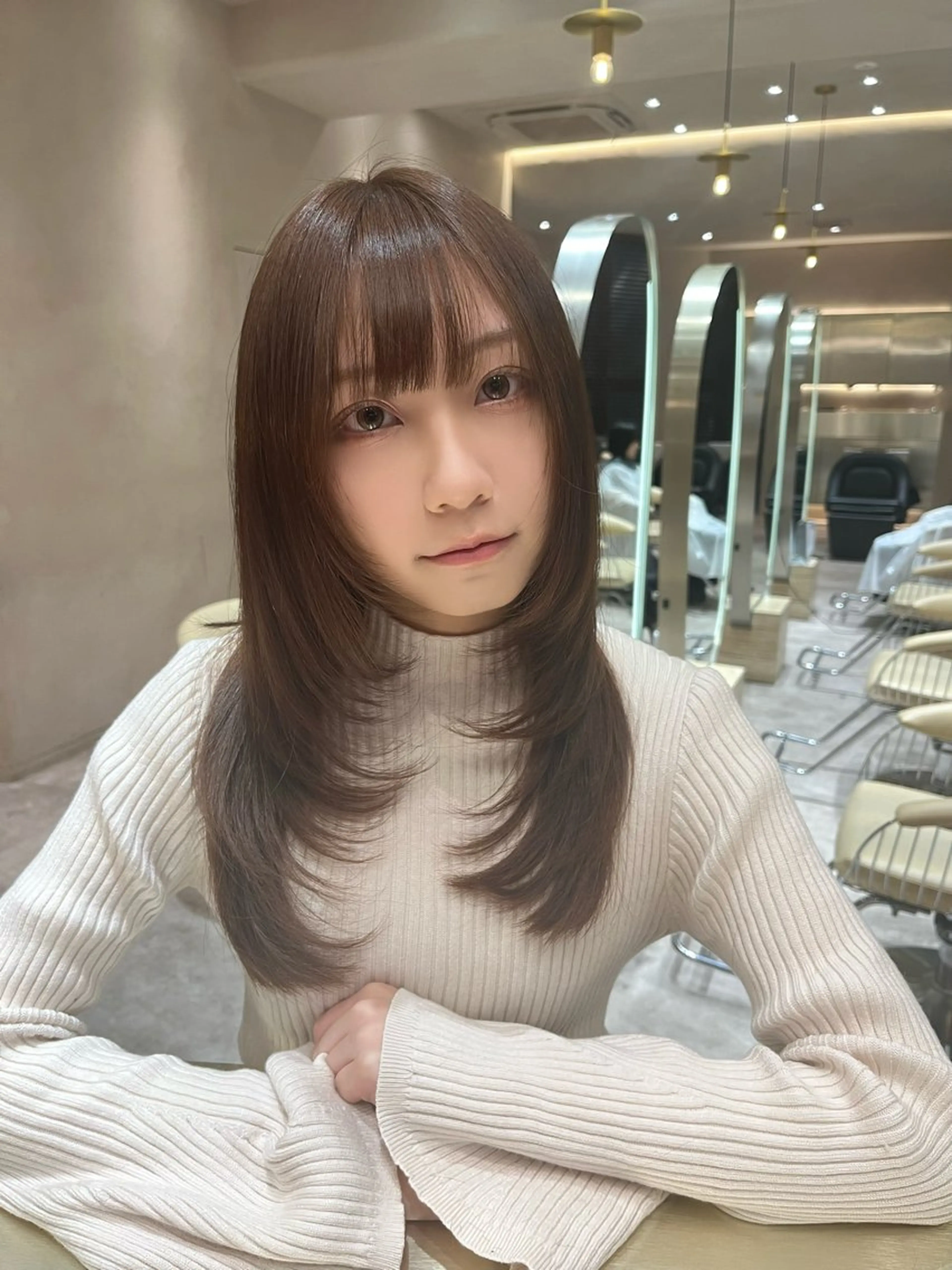 セミロング レイヤーカット 小顔カット カット ヘアカラー トリートメント HAVANA所属・レイヤーカット 透明感カラーりきやのヘアスタイル