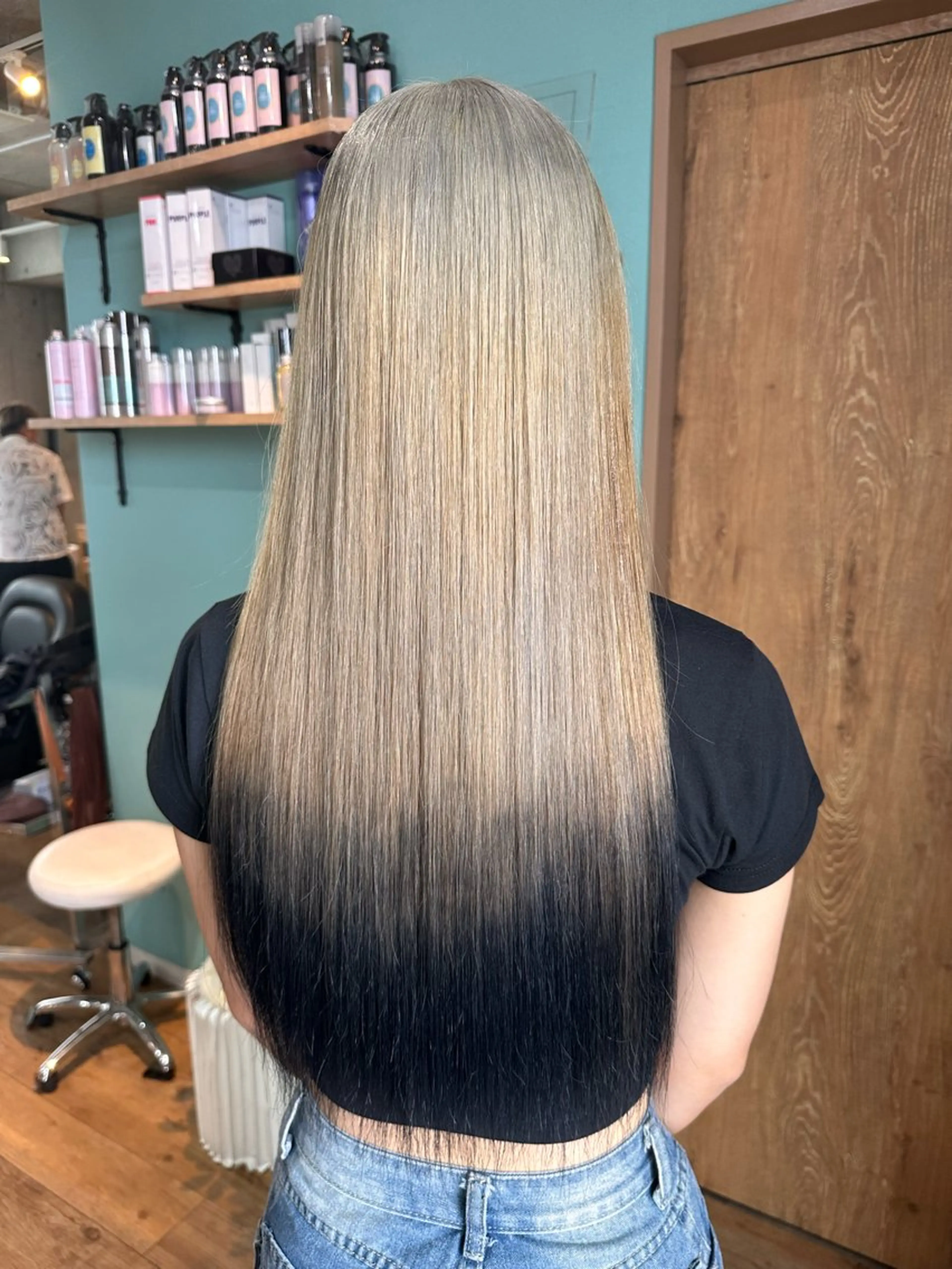 ロング カラー ブロンド デザインカラー ヘアカラー トリートメント 🧸プルエクステ❤︎ ネイルKAO🧸のヘアスタイル