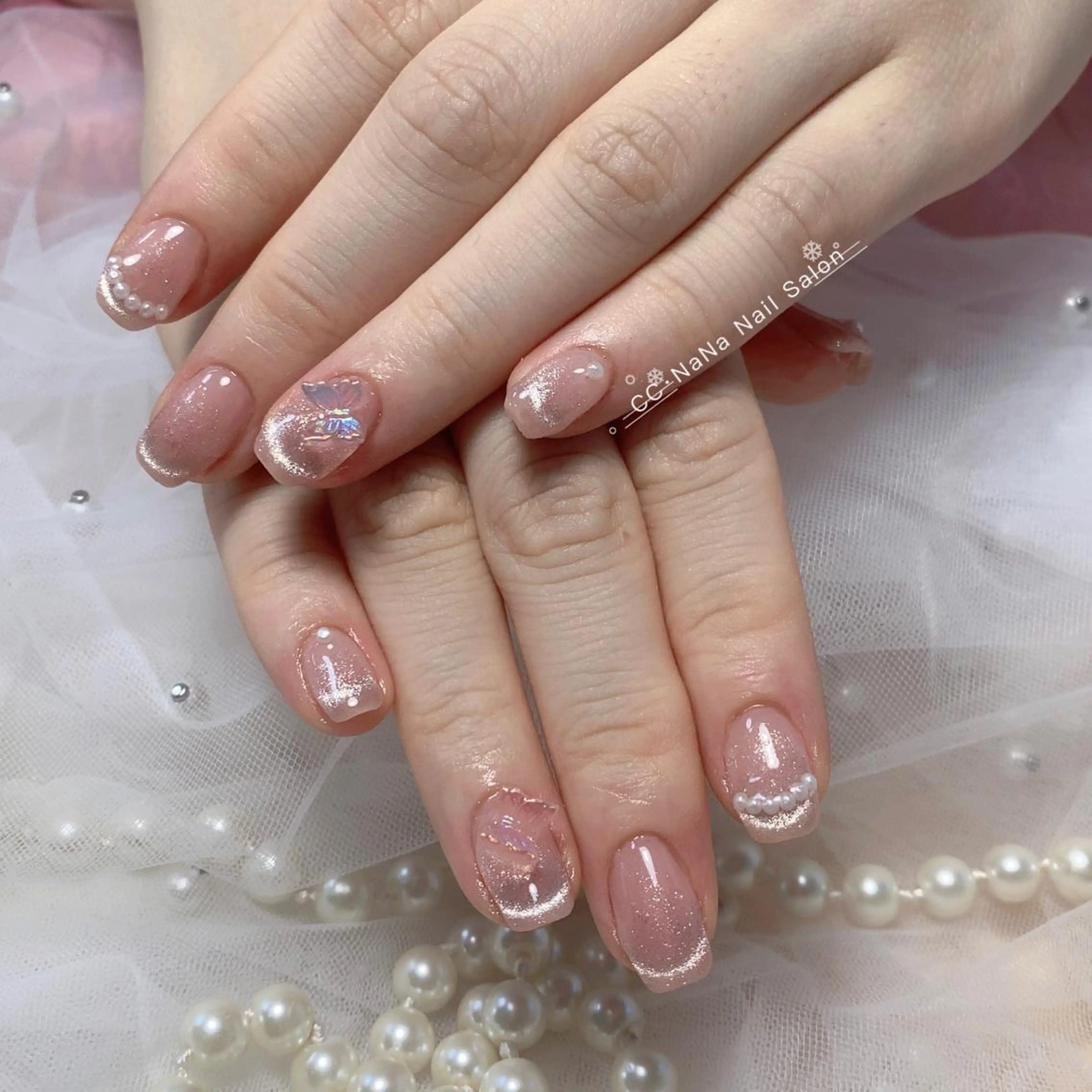 ネイル チークネイル フラッシュネイル ハート キラキラネイル 韓国ネイル ハンドネイル 💎CC・NaNa 韓国風ネイル🌙のネイルデザイン