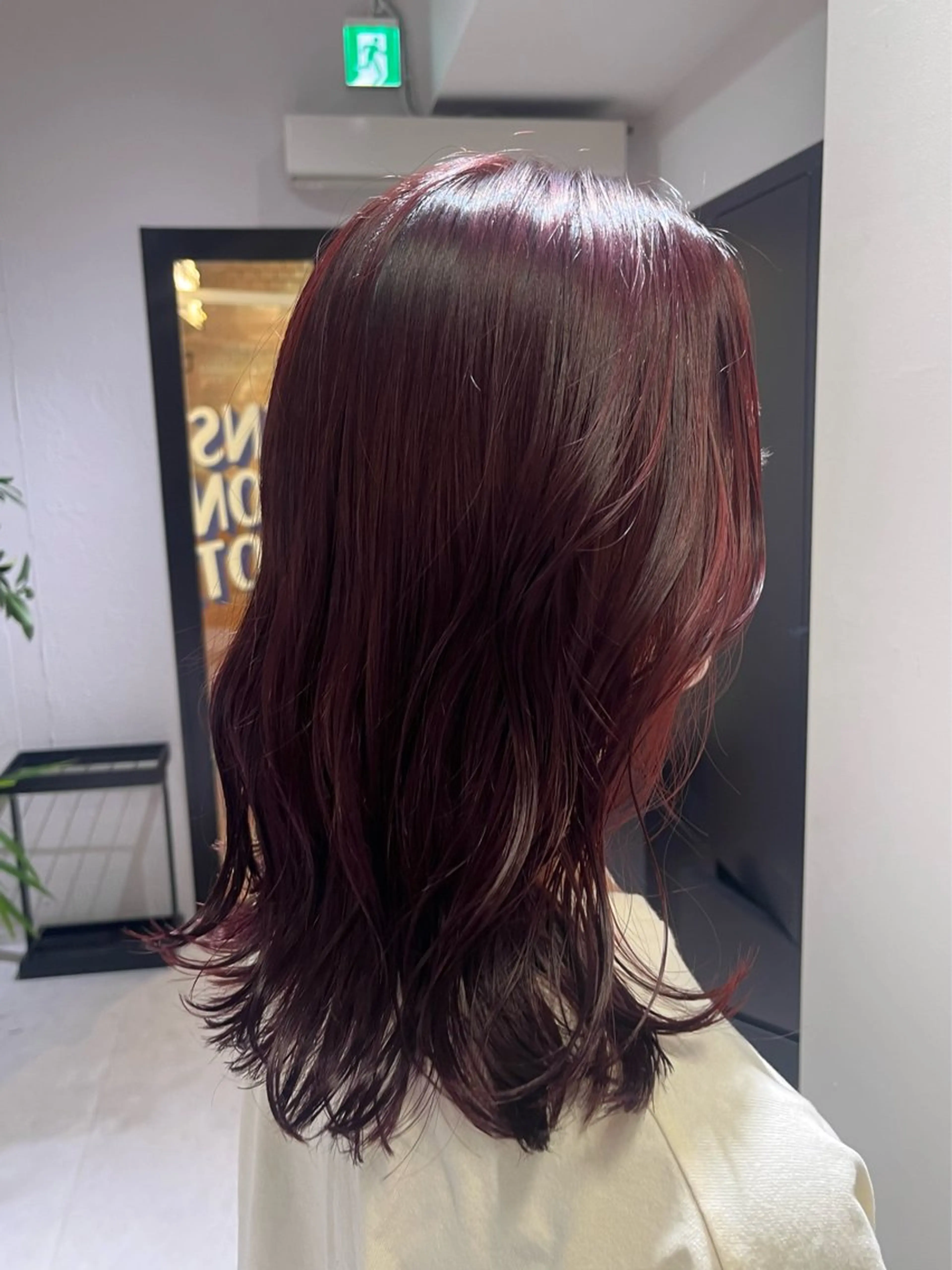 ミディアム カラー カット ヘアカラー 橋本 萌々香のヘアスタイル