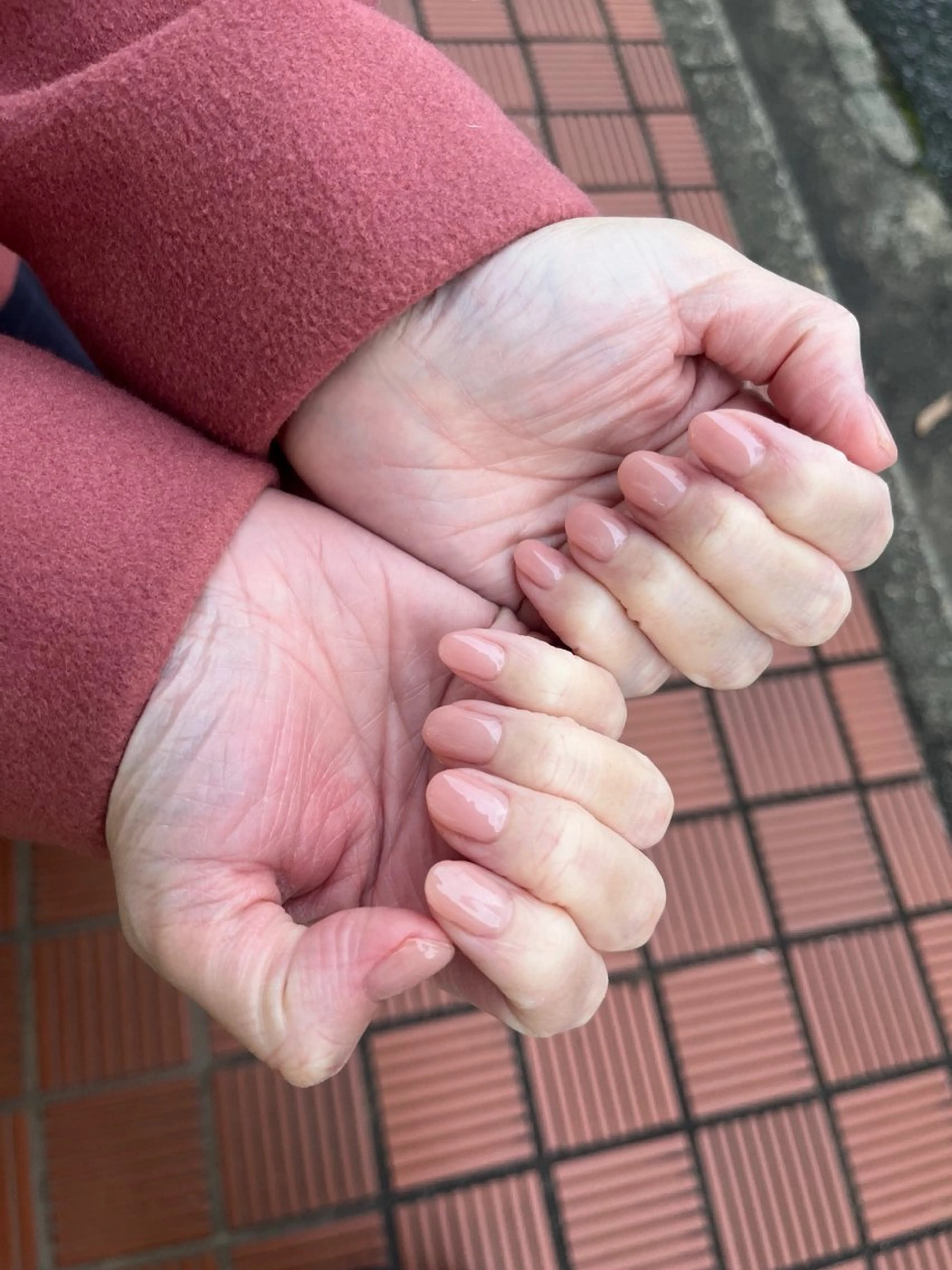 ネイル ピンク ピンクベージュ schon 🎀saraのネイルデザイン