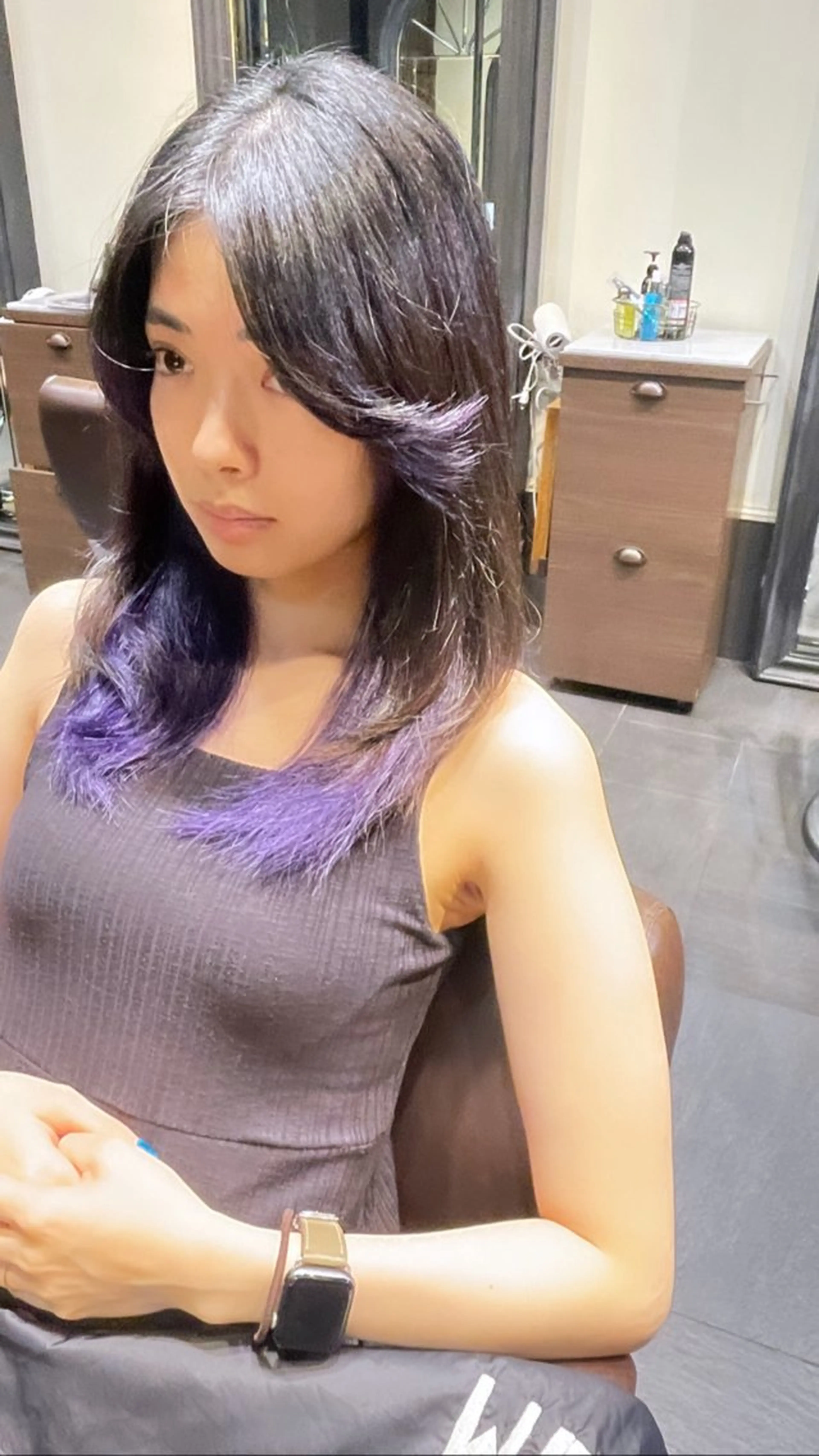 ミディアム カラー ブリーチ＆縮毛矯正 🧸ともき🧸のヘアスタイル