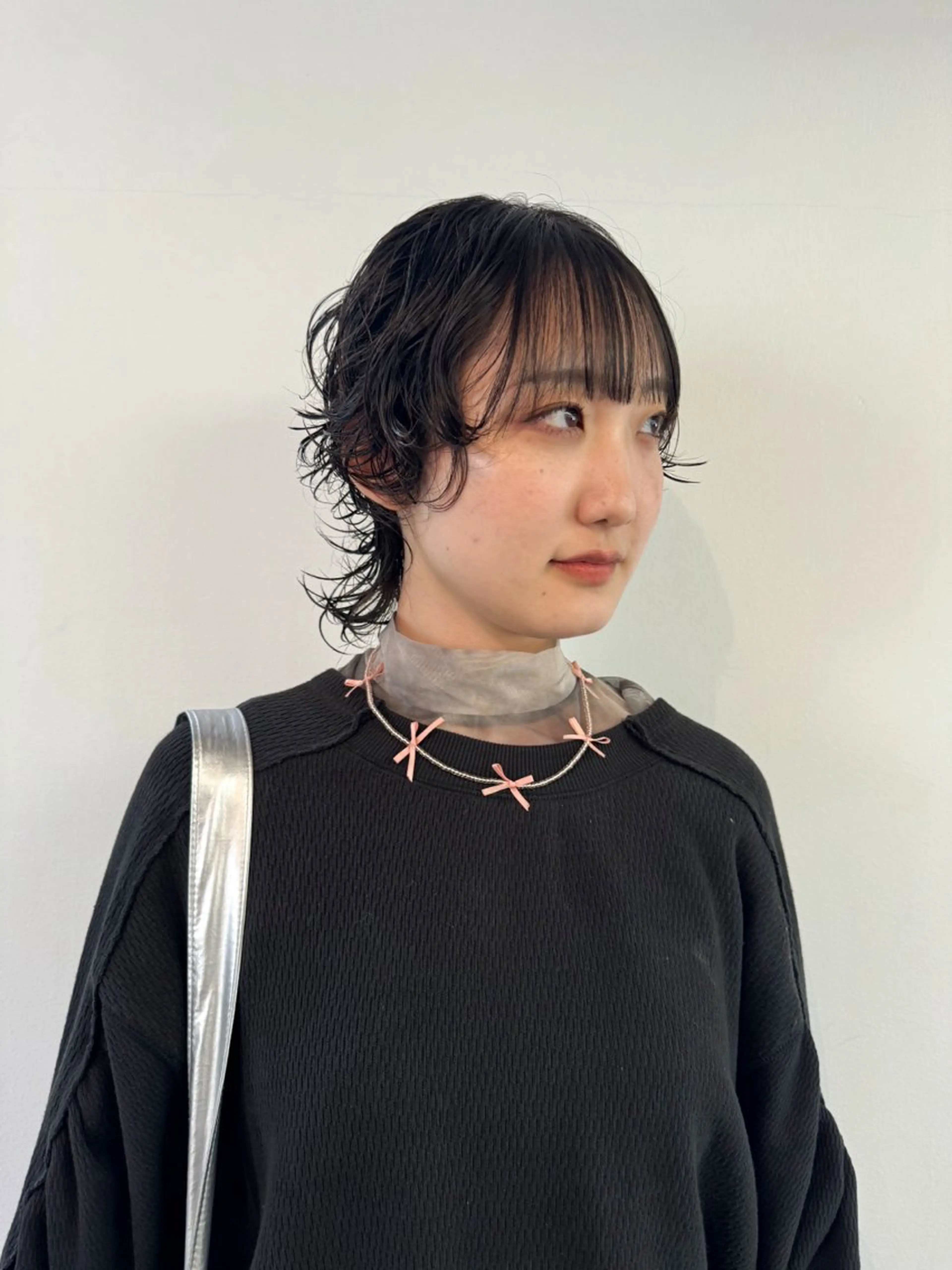 ミディアム パーマ ミディアムパーマ 似合わせカット ウルフカット カット パーマ Seeknext // Rukaのヘアスタイル