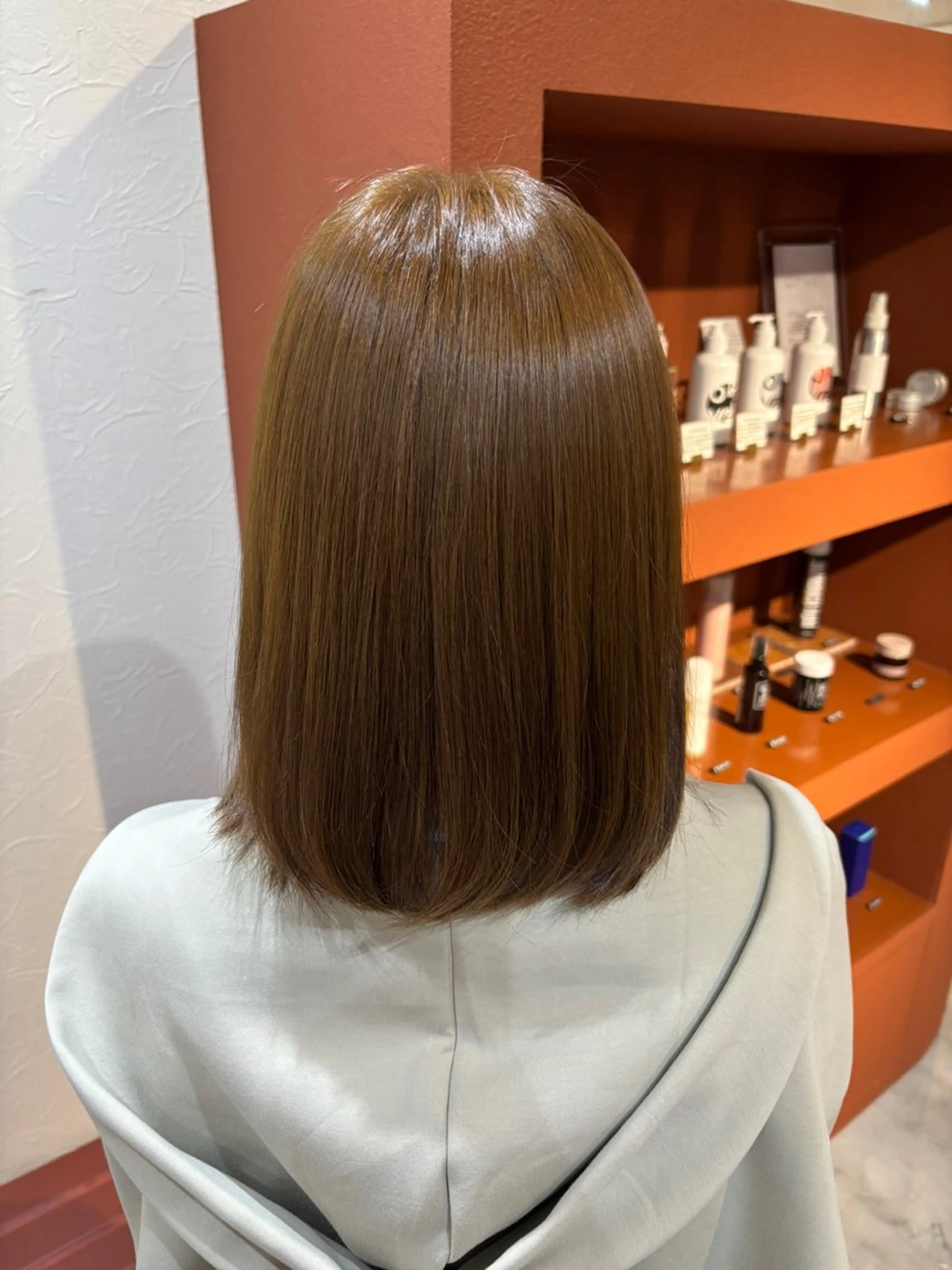 ショート カラー 上條 響子のヘアスタイル