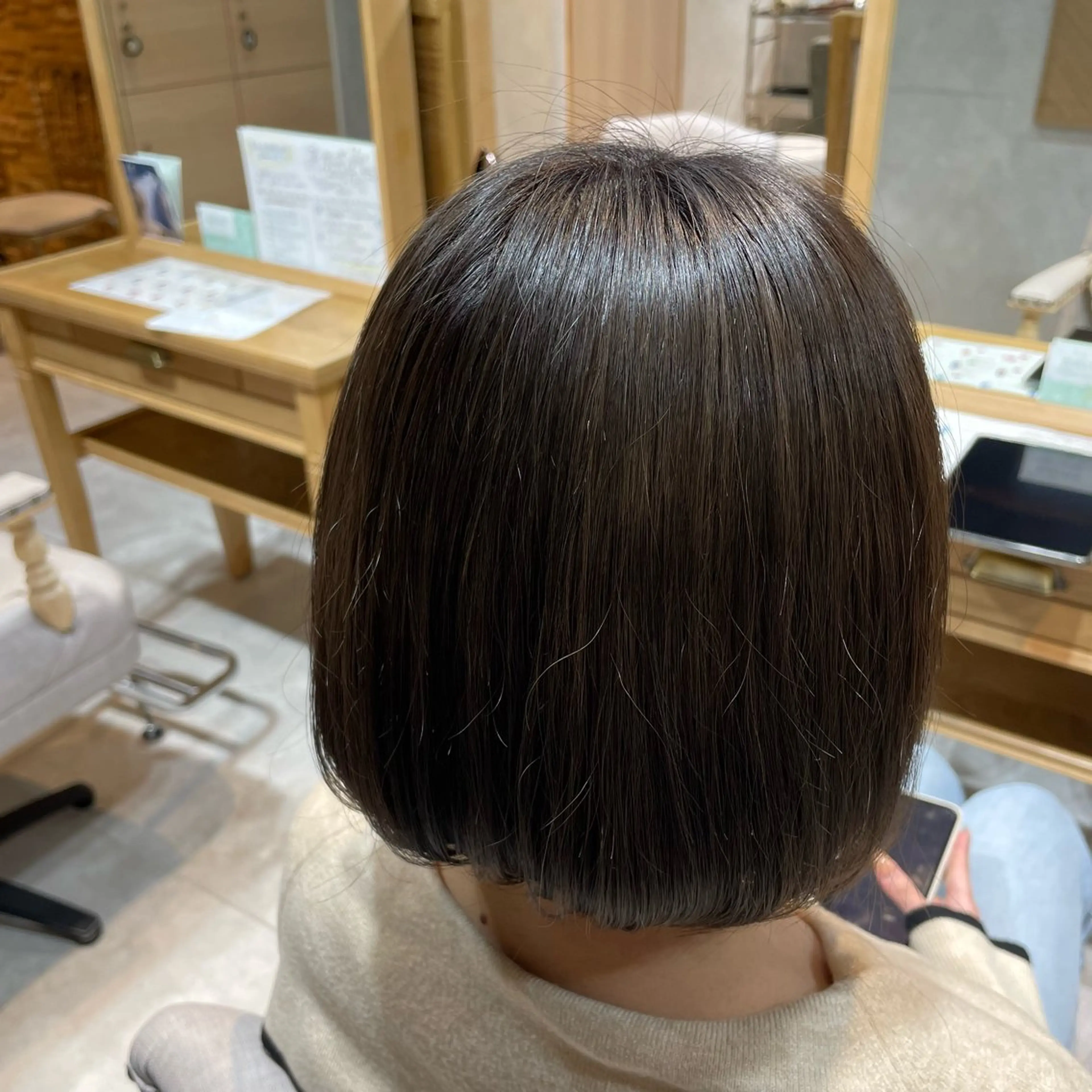 カラー ヘアカラー 佐々木 悠莉のヘアスタイル