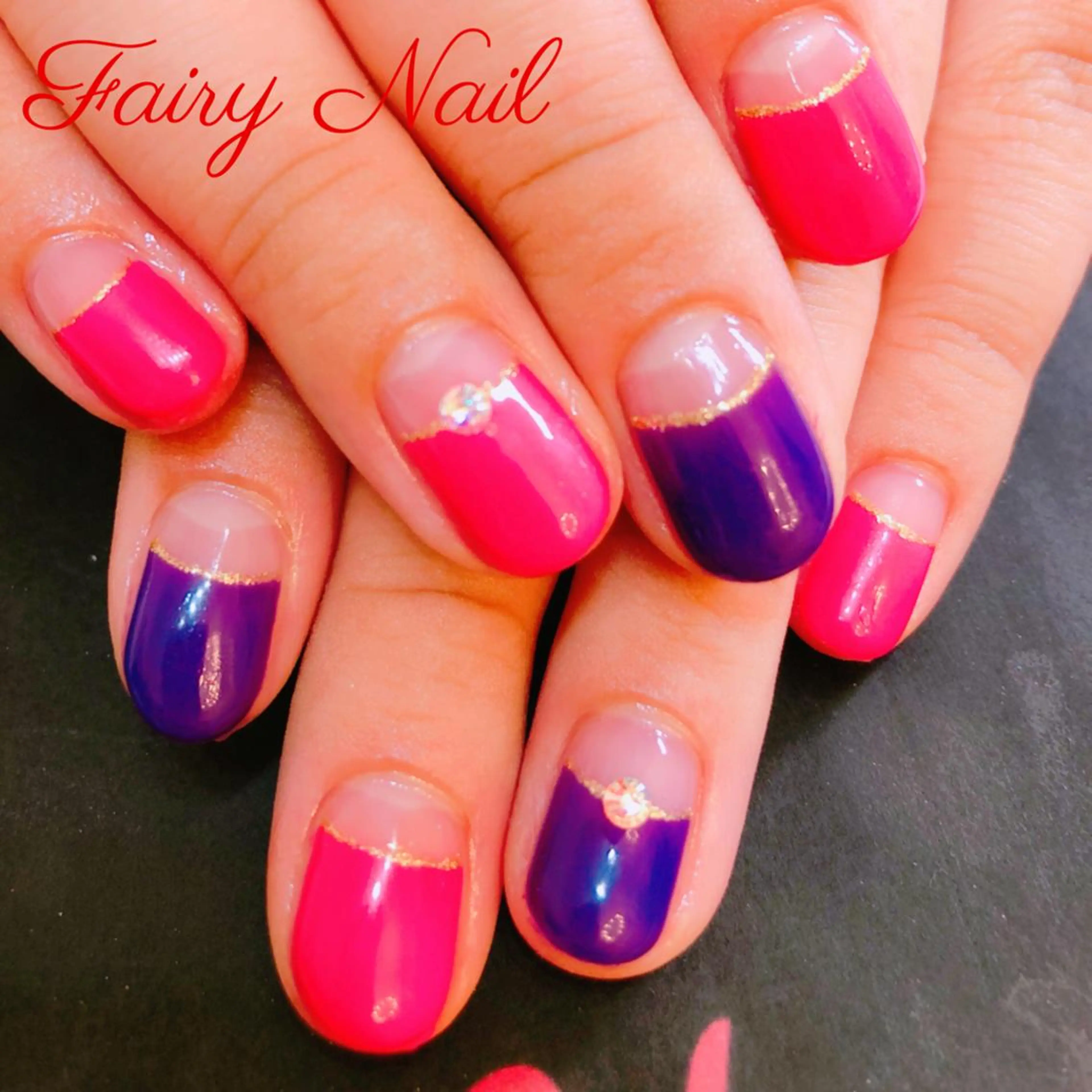 ネイル フレンチネイル ゴールド 逆フレンチ Fairy Nail所属・Fairy nailのネイルデザイン