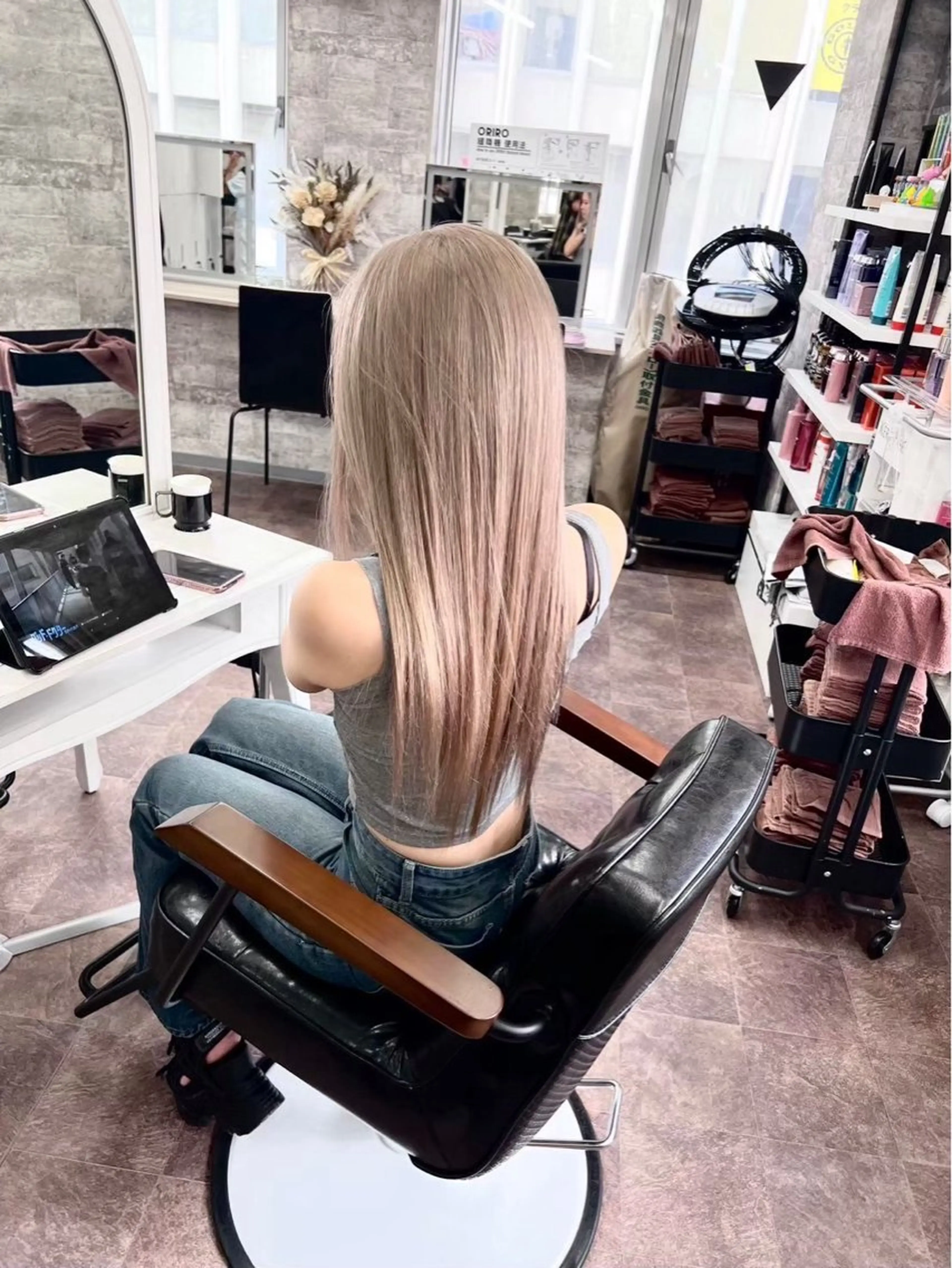 ロング Mejia Riseのヘアスタイル