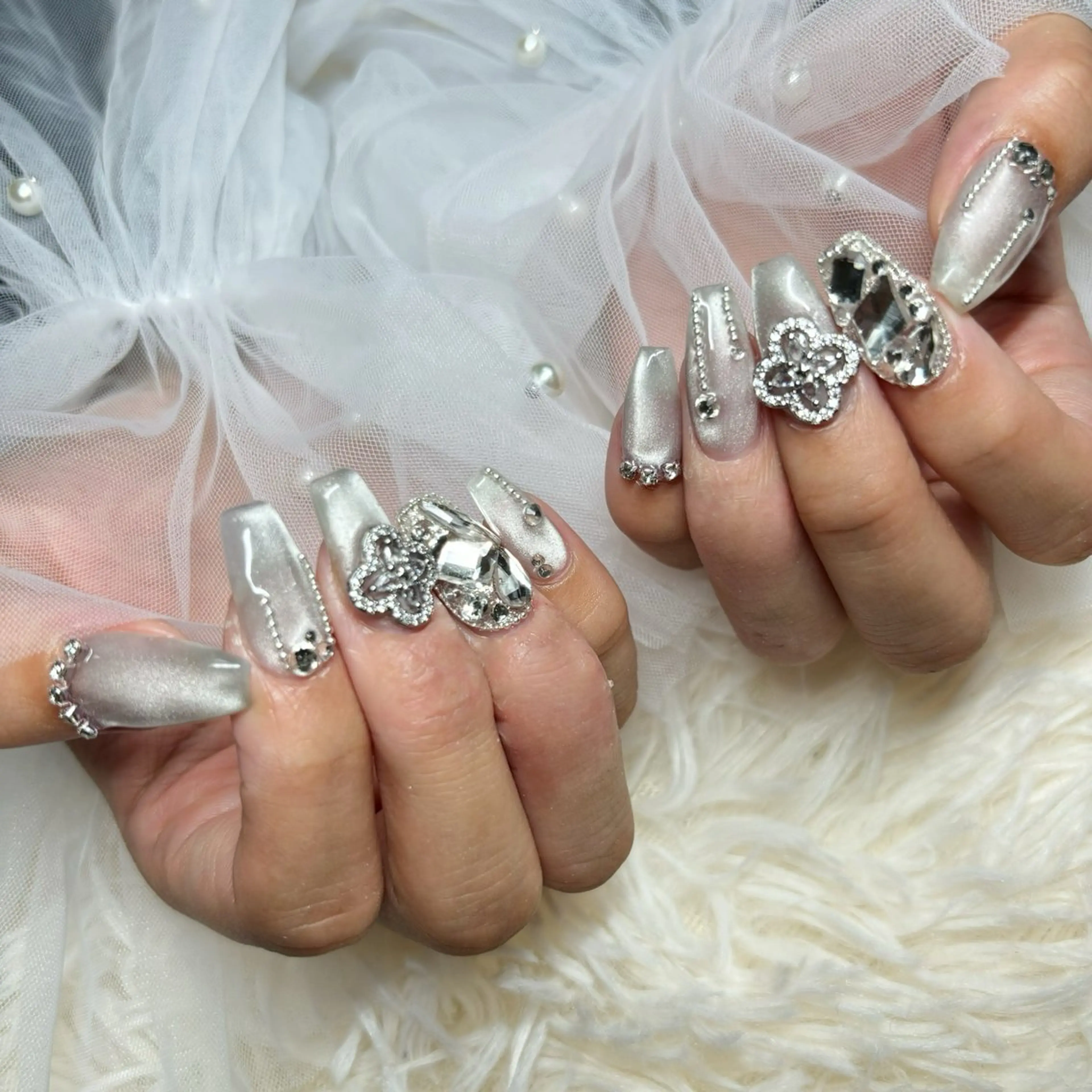 ネイル マグネットネイル ハンドネイル nail salon Ecrin所属・前島 稀歩のネイルデザイン