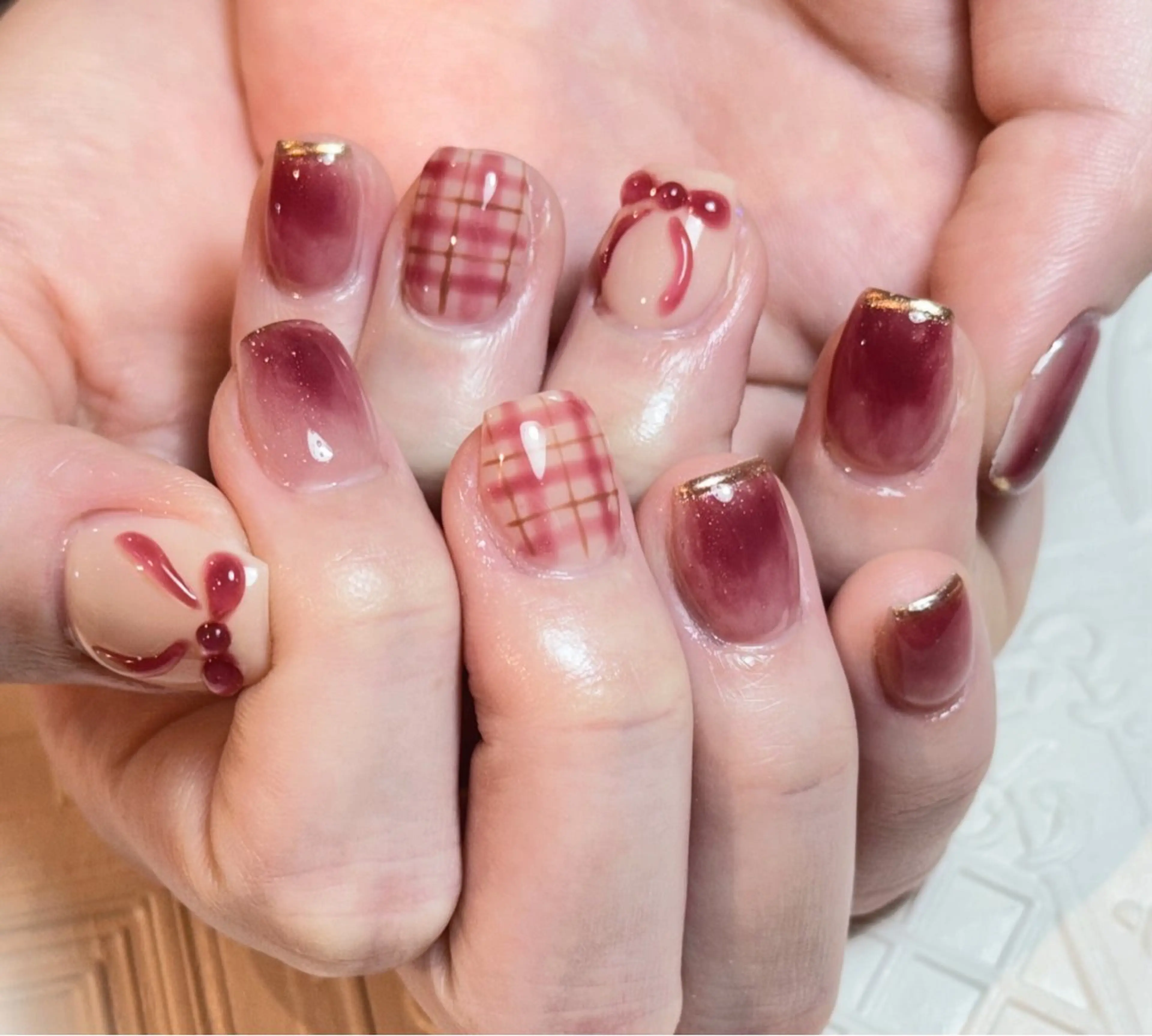 ネイル ニュアンスネイル ハンドネイル brodia nails m_riのネイルデザイン