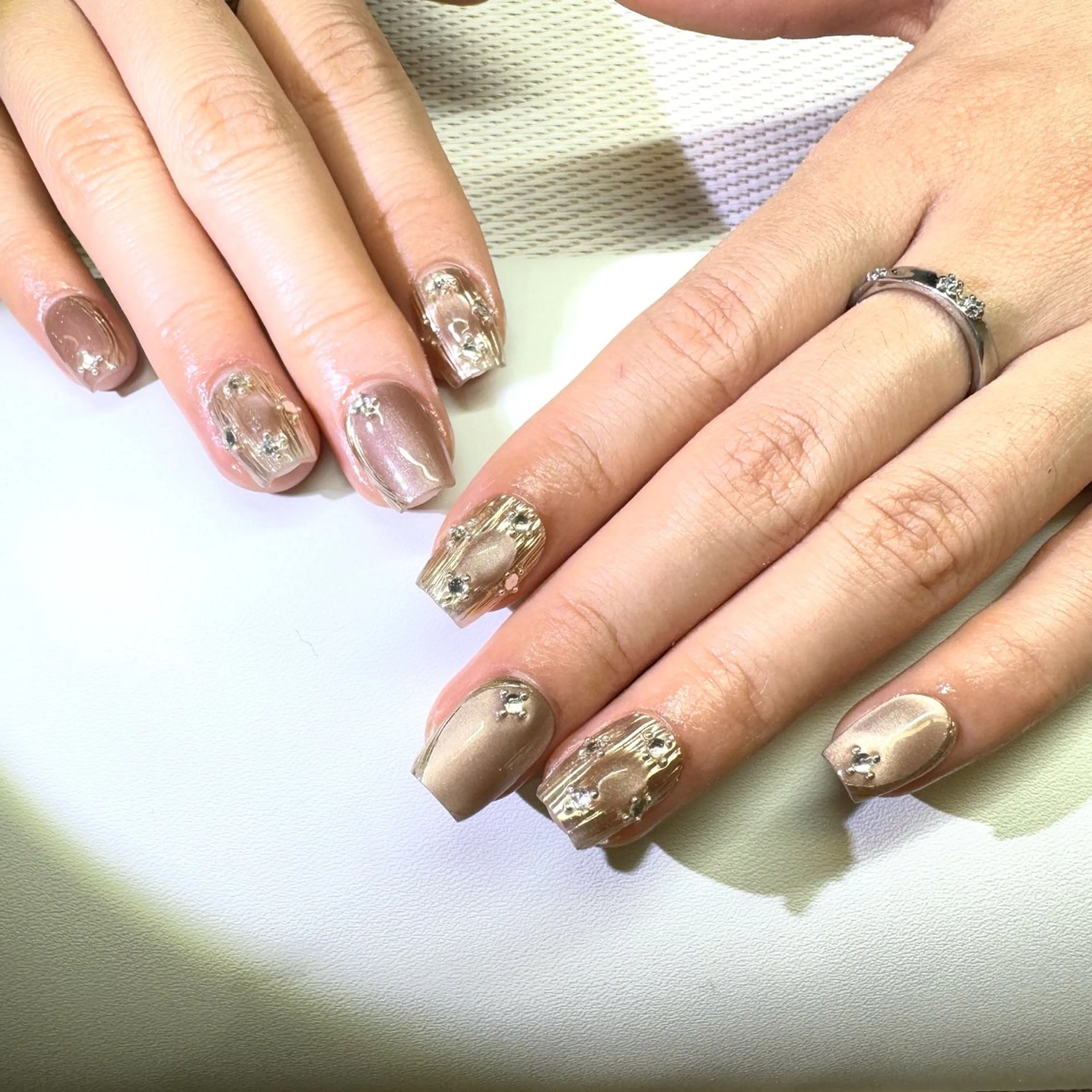 ネイル MoMo Nail所属・MoMo Nail 新大久保のネイルデザイン