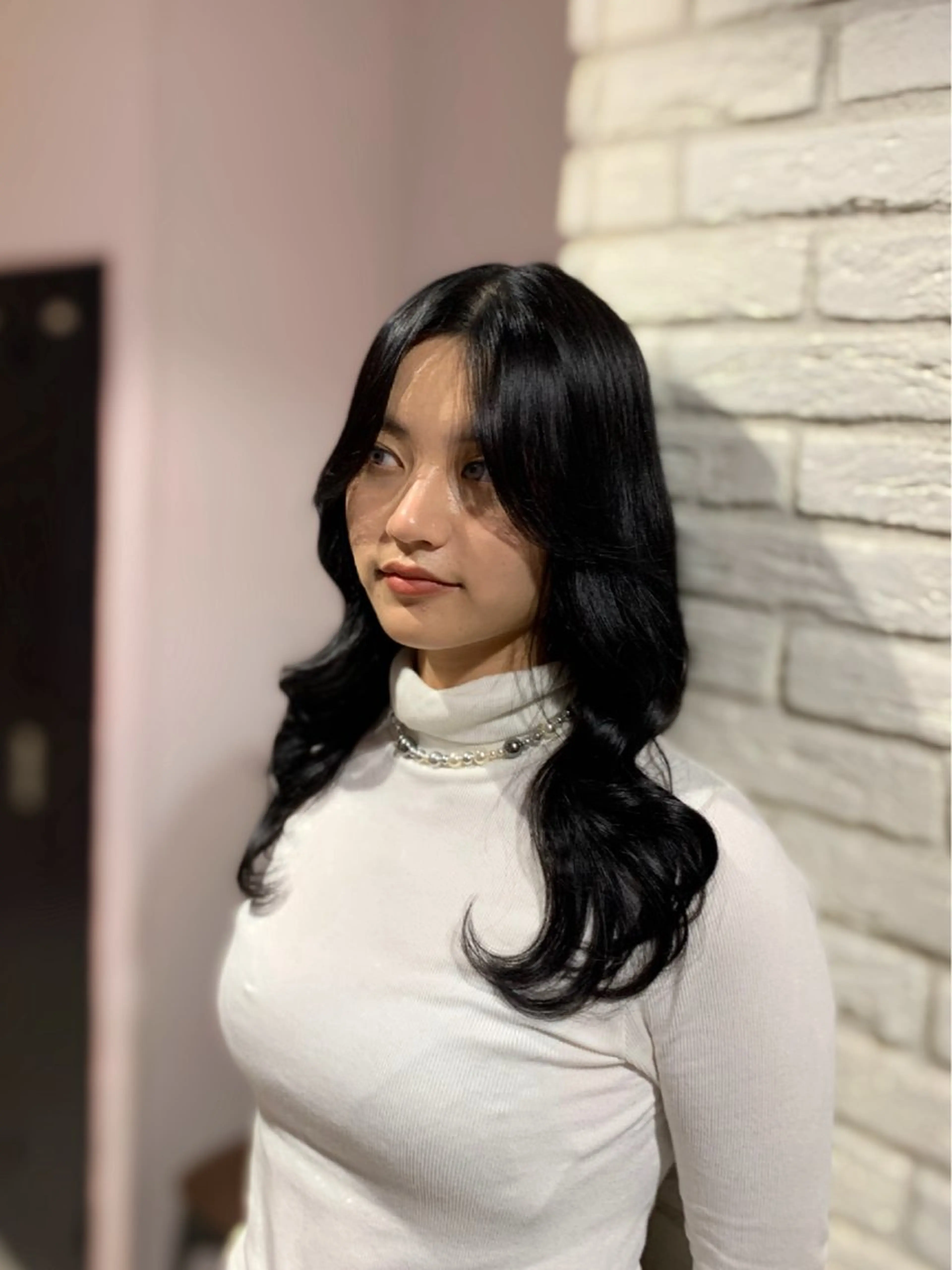 セミロング カット ヘアカラー shes茶屋町アリサ 🎀顔周り×韓国風のヘアスタイル