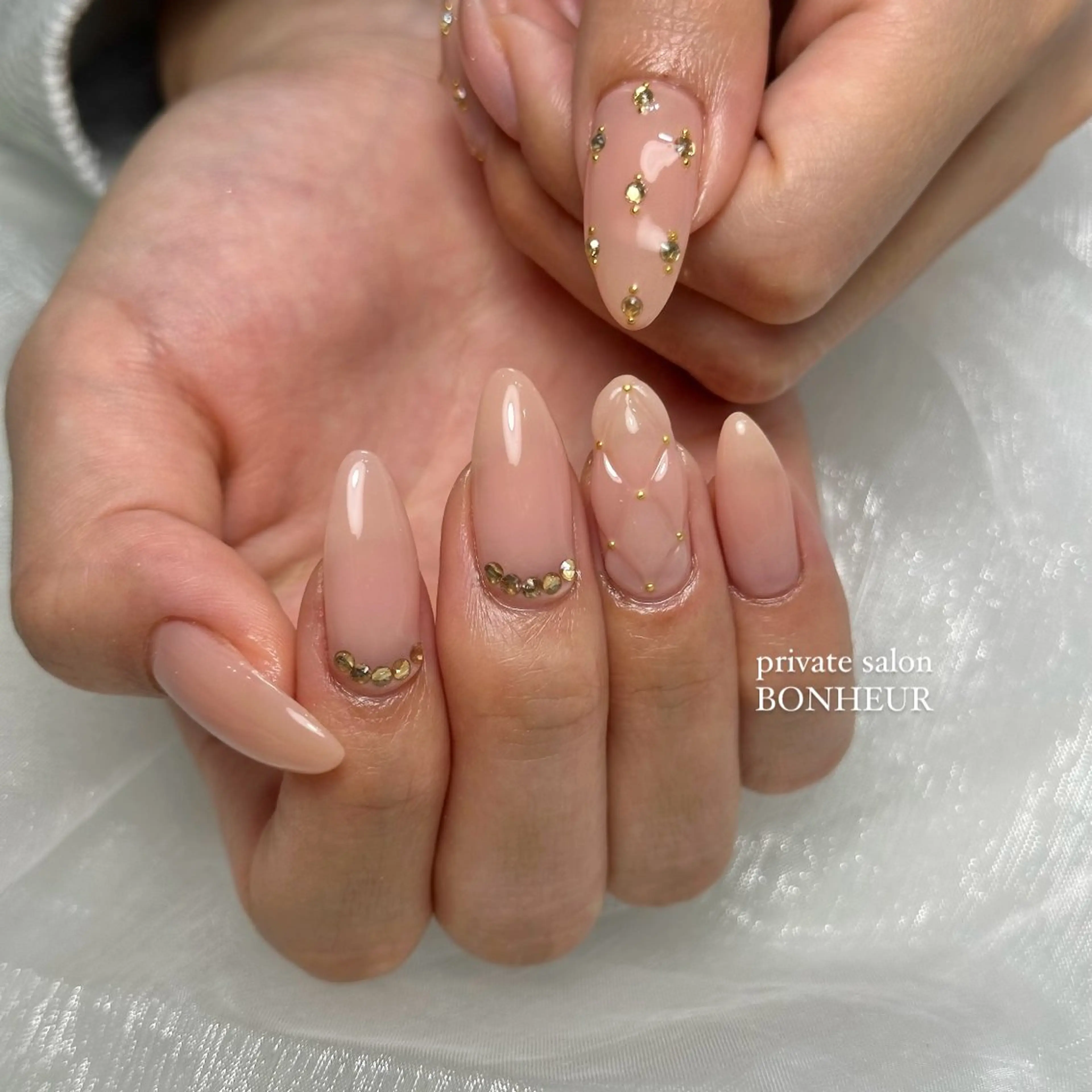 ネイル ハンドネイル BONHEUR Annaのネイルデザイン