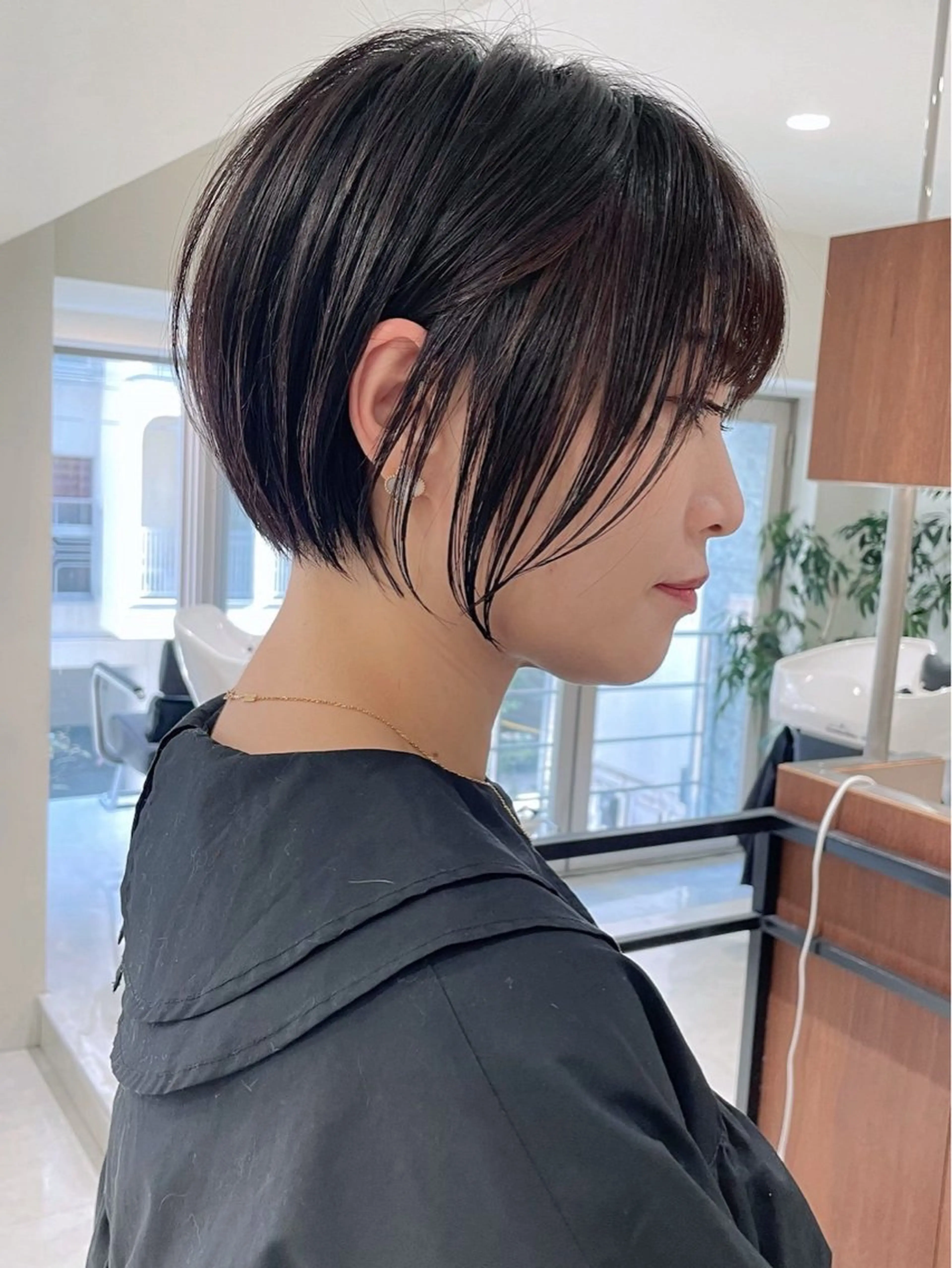 ショート ショートボブ ボブ ハイライト 髪質改善 レイヤーカット カット 大人レイヤー ヨシミカズヤのヘアスタイル