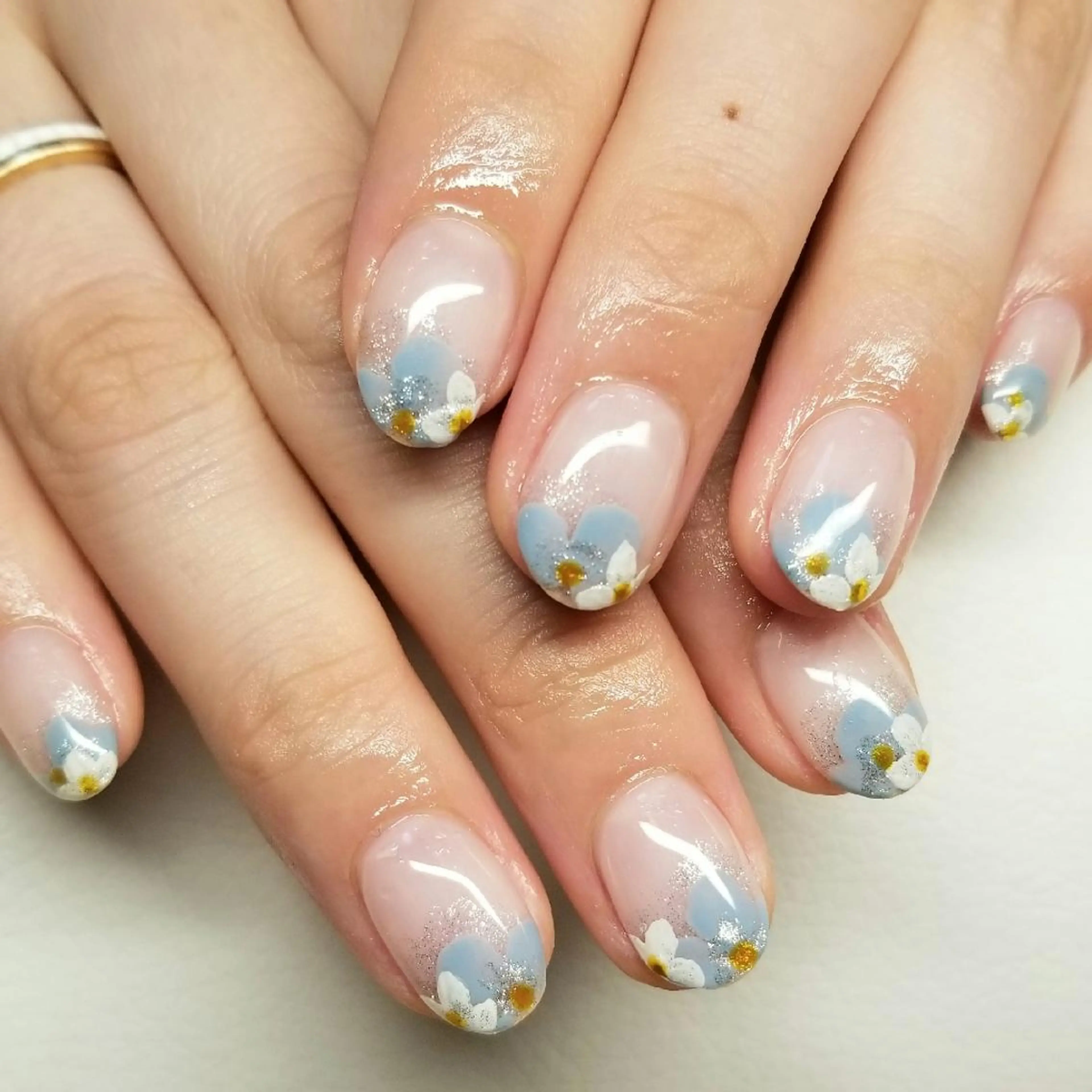 ネイル フレンチネイル L'instant  Nail Artzのネイルデザイン