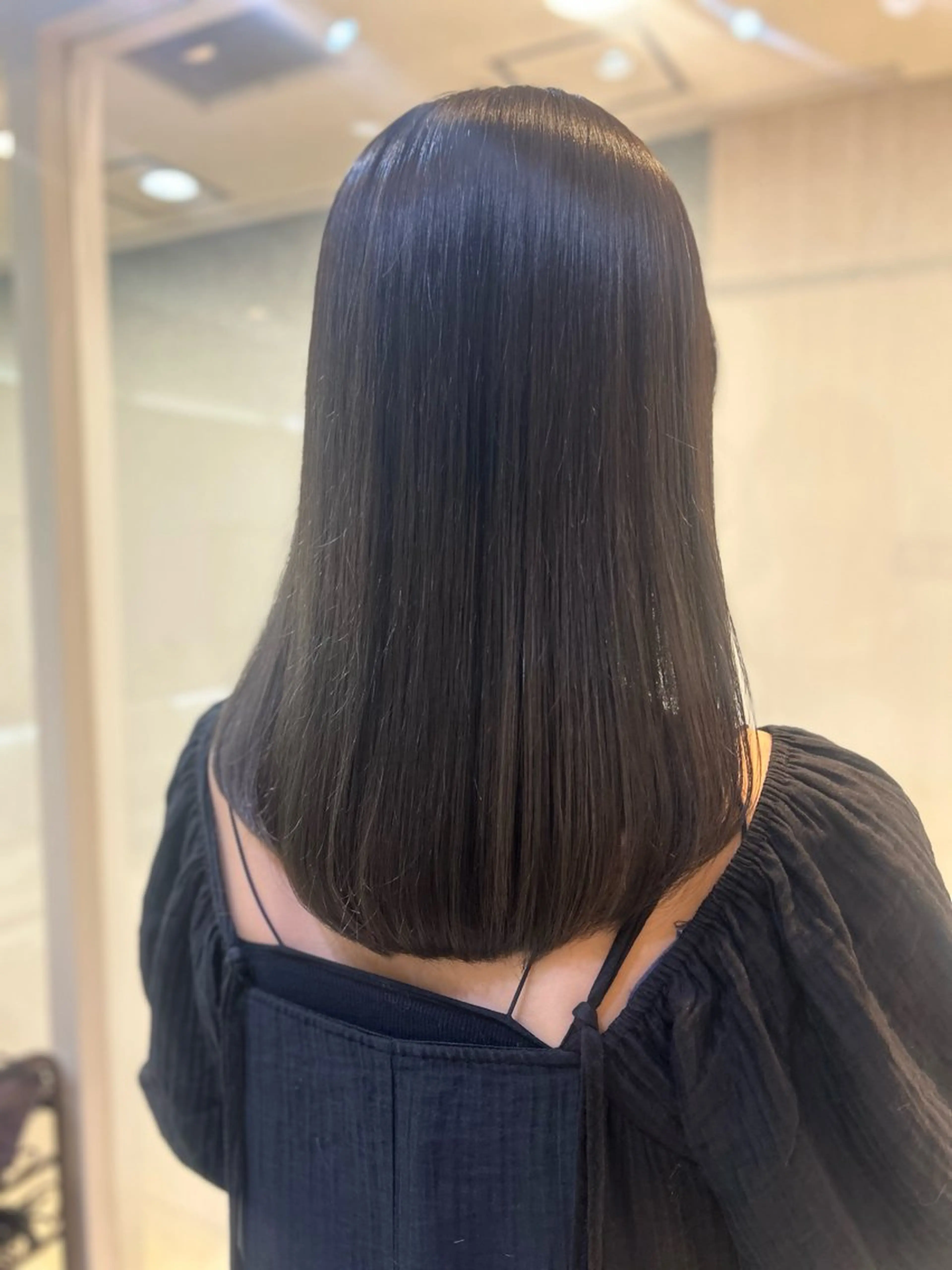 セミロング カラー 艶質改善/縮毛矯正 ササキナツミのヘアスタイル