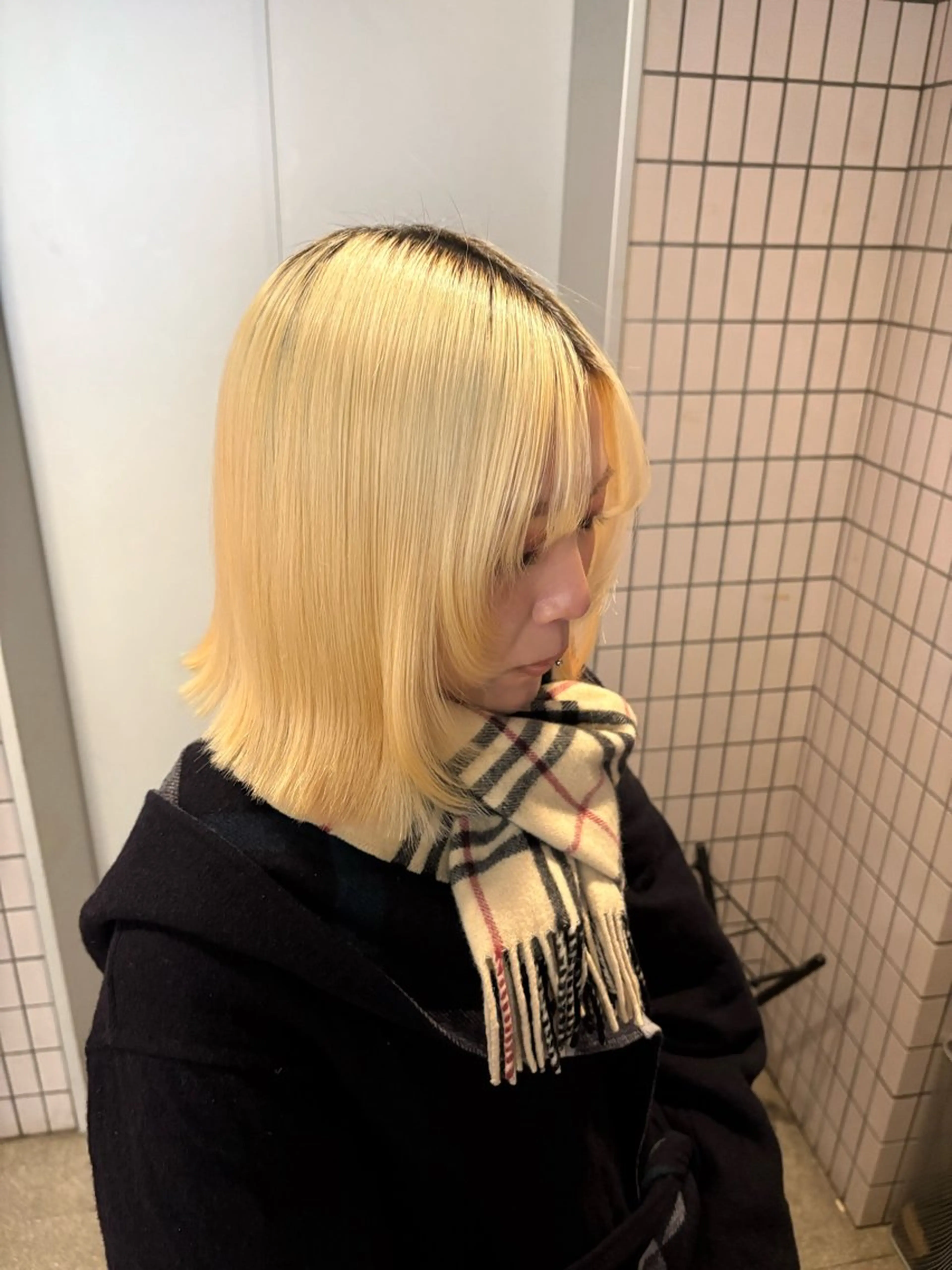ミディアム カラー ボブ 顔まわりレイヤー 顔周りカット レイヤーカット ウルフカット ヘアカラー driP.by HAVANA所属・ケアブリーチ／パーマ 工藤のヘアスタイル