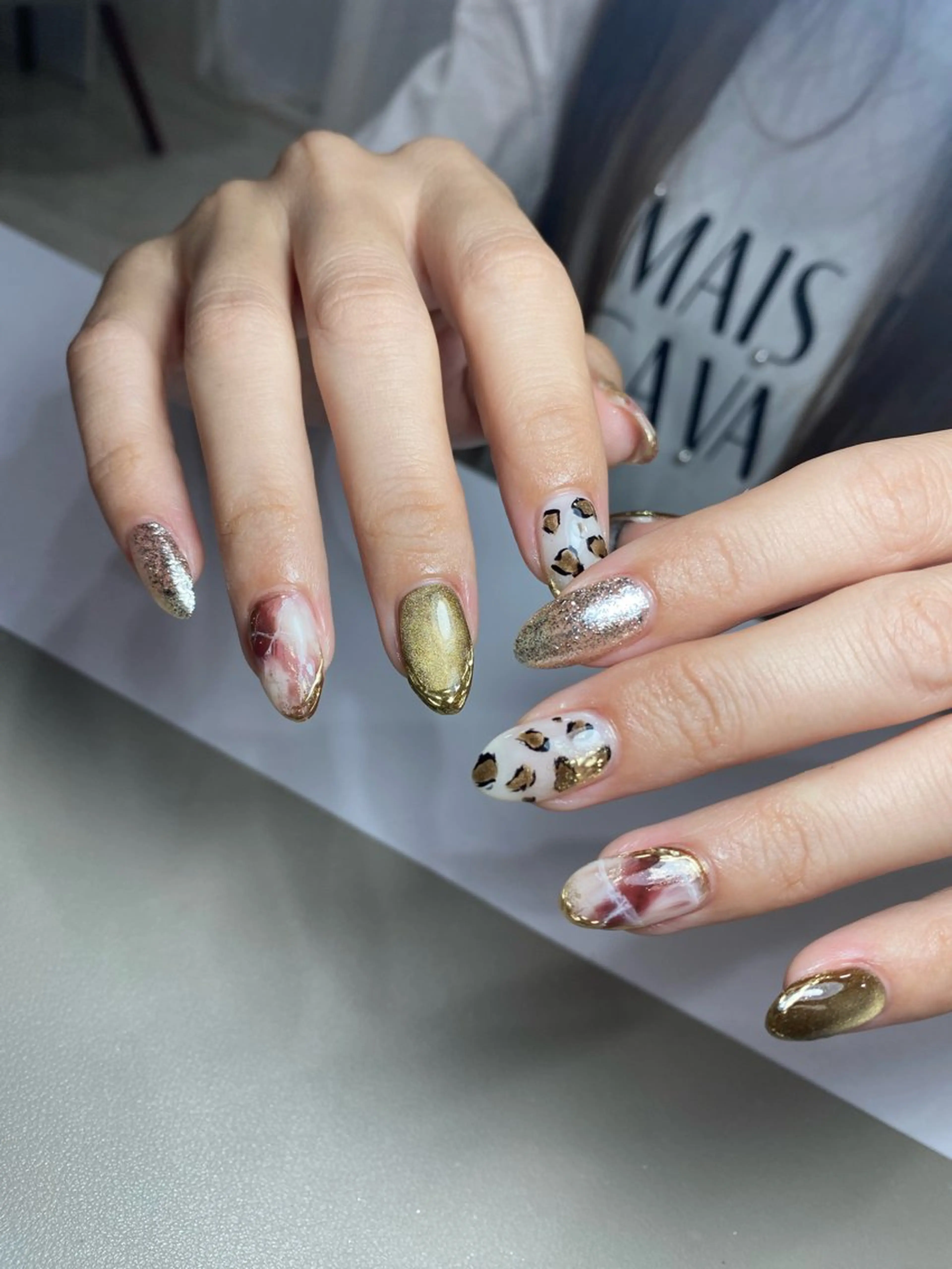 ネイル フラッシュネイル フレンチネイル ジェルネイル グラデーション ラメ(グリッター) ハンドネイル ハンドケア REILLY.　private nail salon所属・Marina 《REILLY.》のネイルデザイン