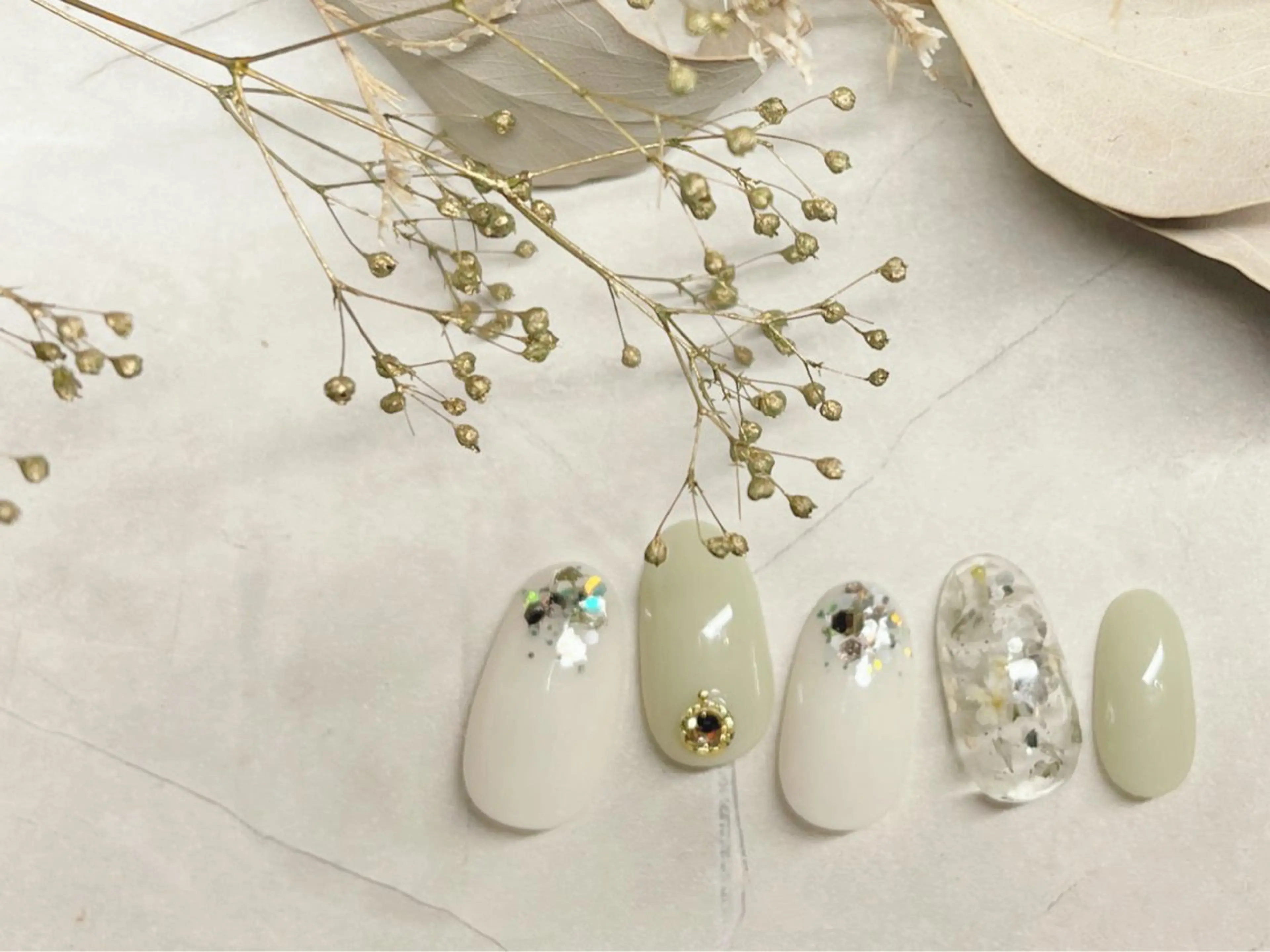 ネイル クリアネイル ワンカラーネイル ストーンネイル ハンドネイル Nailsalon Sereno所属・Nailsalon Serenoのネイルデザイン