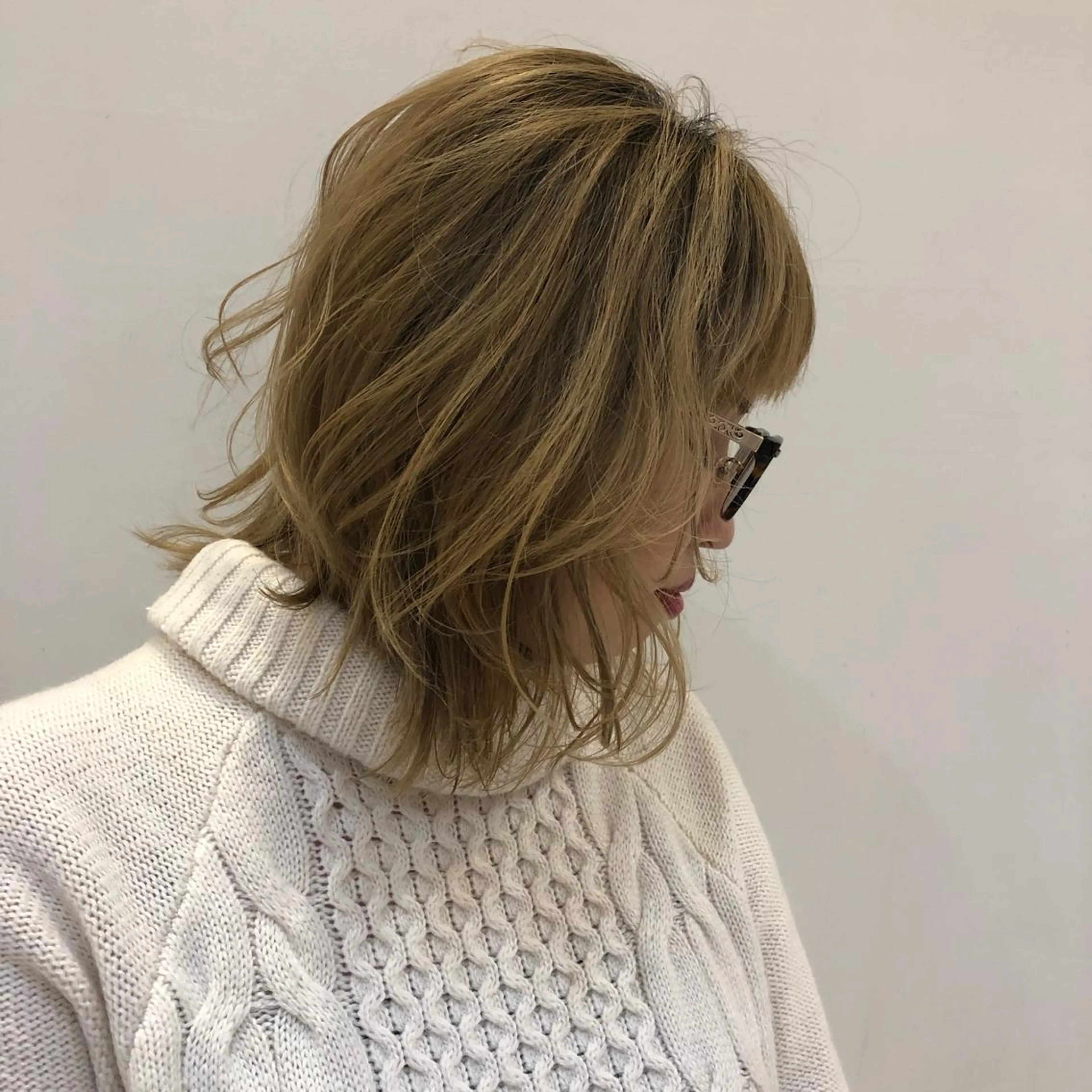 ミディアム デザインカット 艶髪／シールエクステ 🌻ノゾミ🌻のヘアスタイル