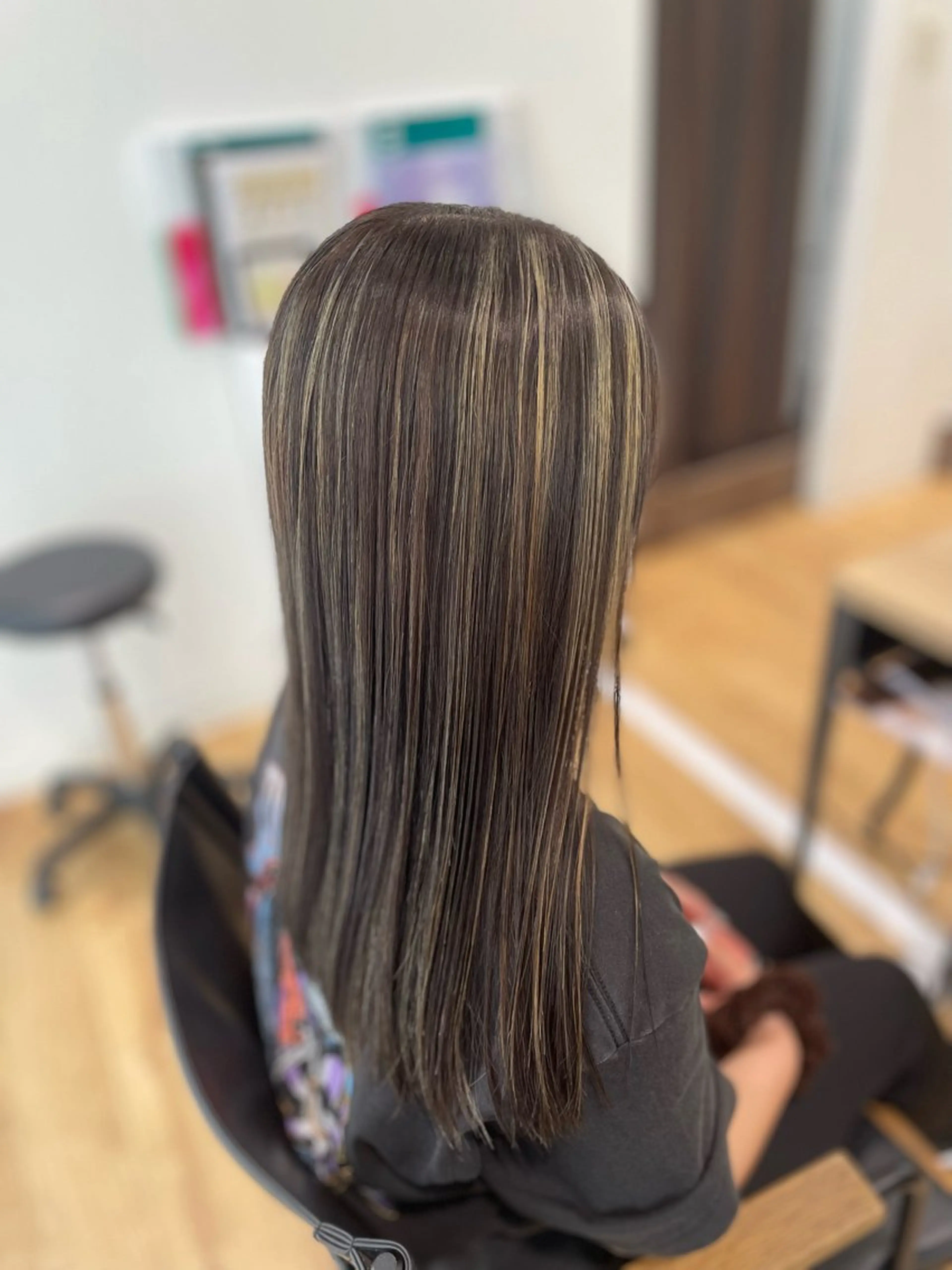 ロング カラー ハイライトカラー ハイライト ツヤ髪カラー🩷 田中愛莉のヘアスタイル