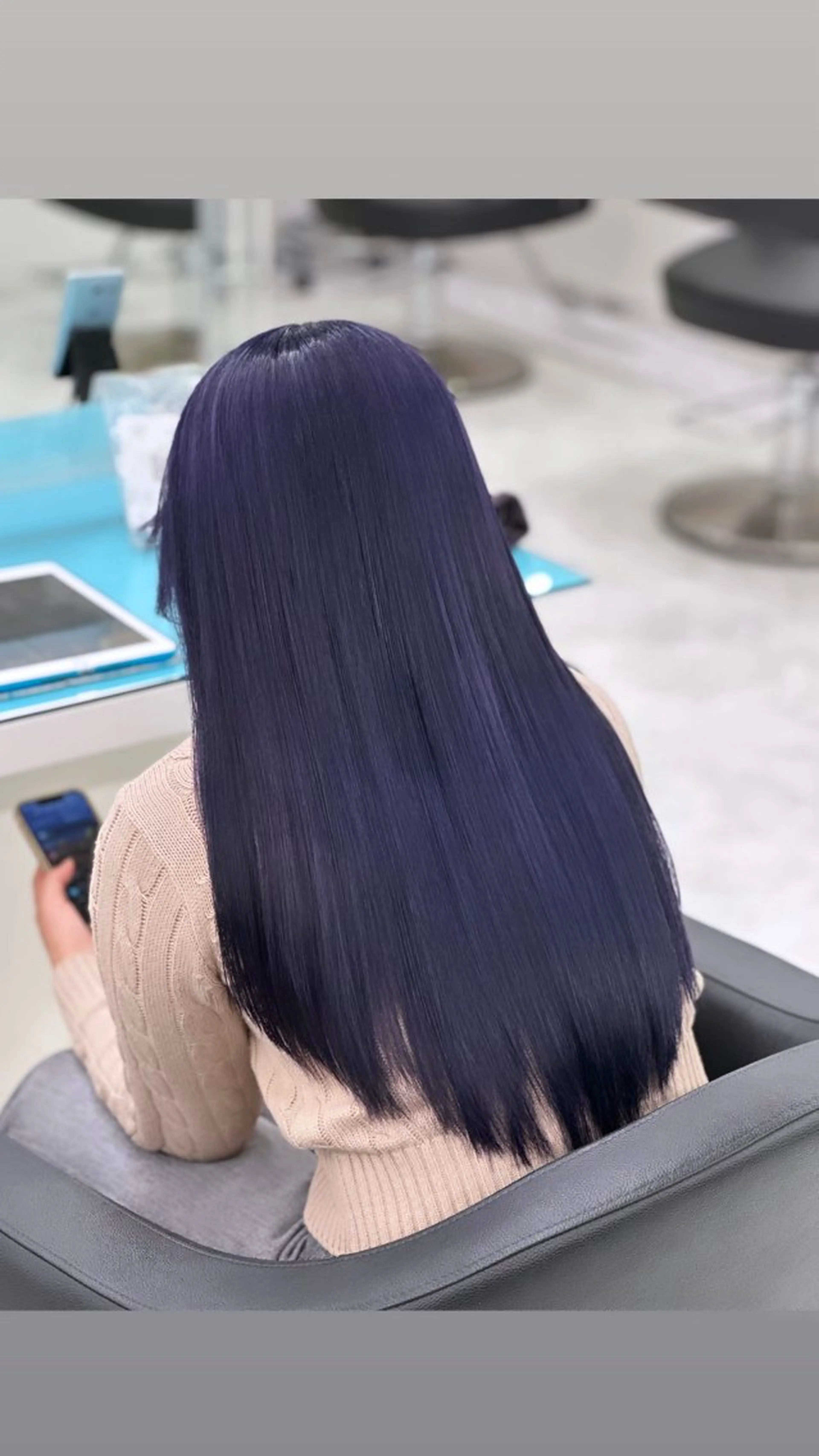 ロング カラー ヘアアレンジ 🌈艶カラー/ 韓国風レイヤーカットのヘアスタイル
