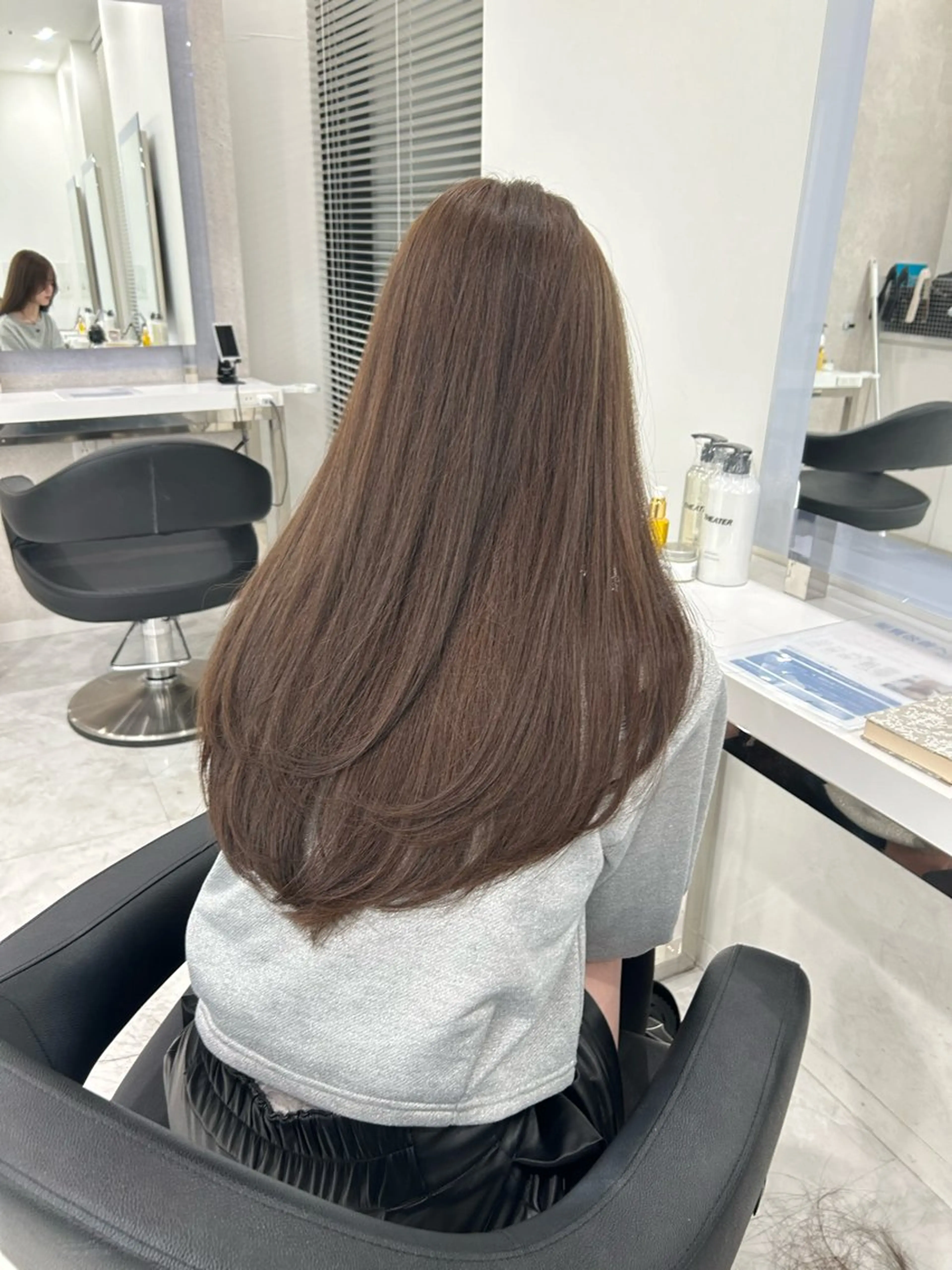 ロング カラー カット ヘアカラー トリートメント ヘアセット 💖透け感ベージュ KOTA💖のヘアスタイル
