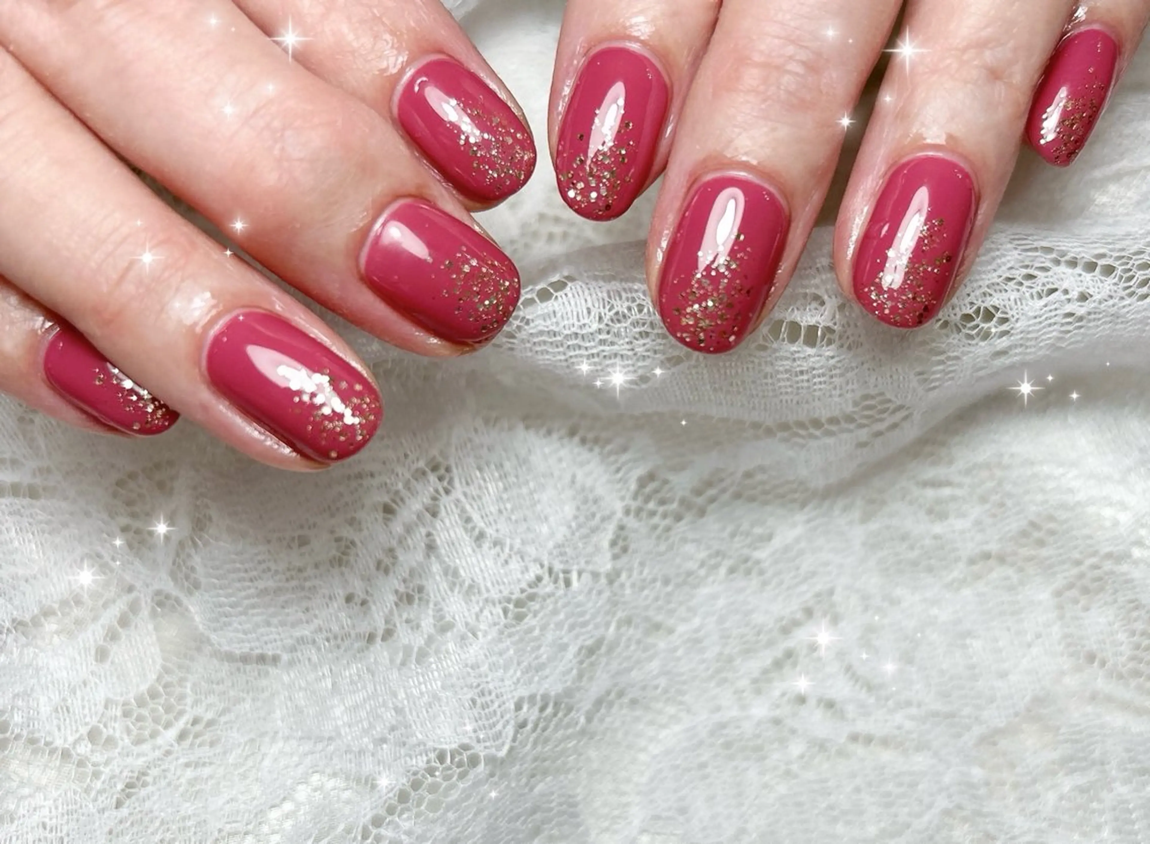 ネイル グラデーション ラメ(グリッター) ラメグラデーション 赤色 ハンドネイル FLARE NAIL フレアネイルのネイルデザイン