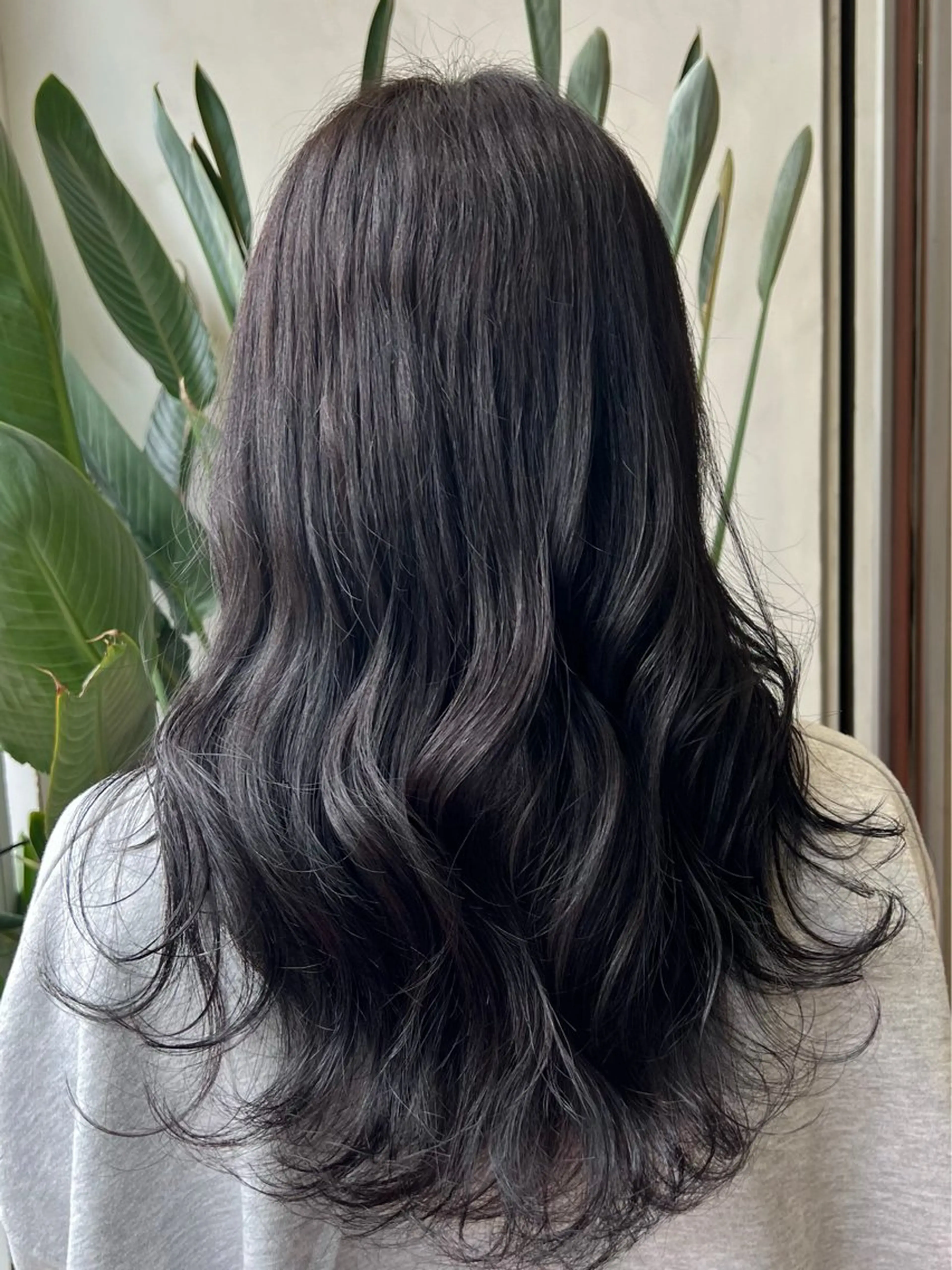 ロング カラー ヘアカラー トリートメント ヘッドスパ ブリーチカラー🦖 岡部木乃夏のヘアスタイル