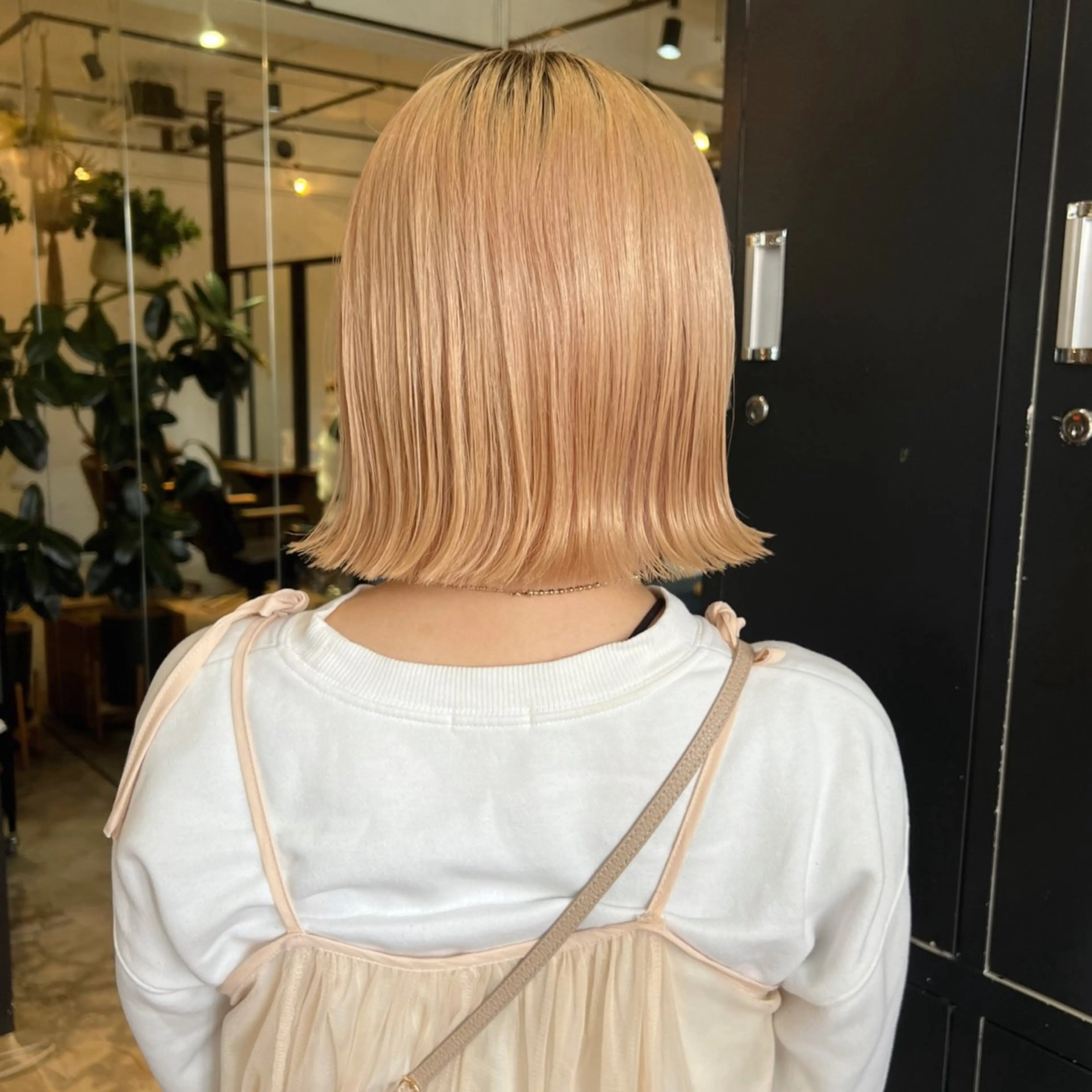 ミディアム ボブ 🍑FERIAfam 桃山台　仲本七星🍑のヘアスタイル