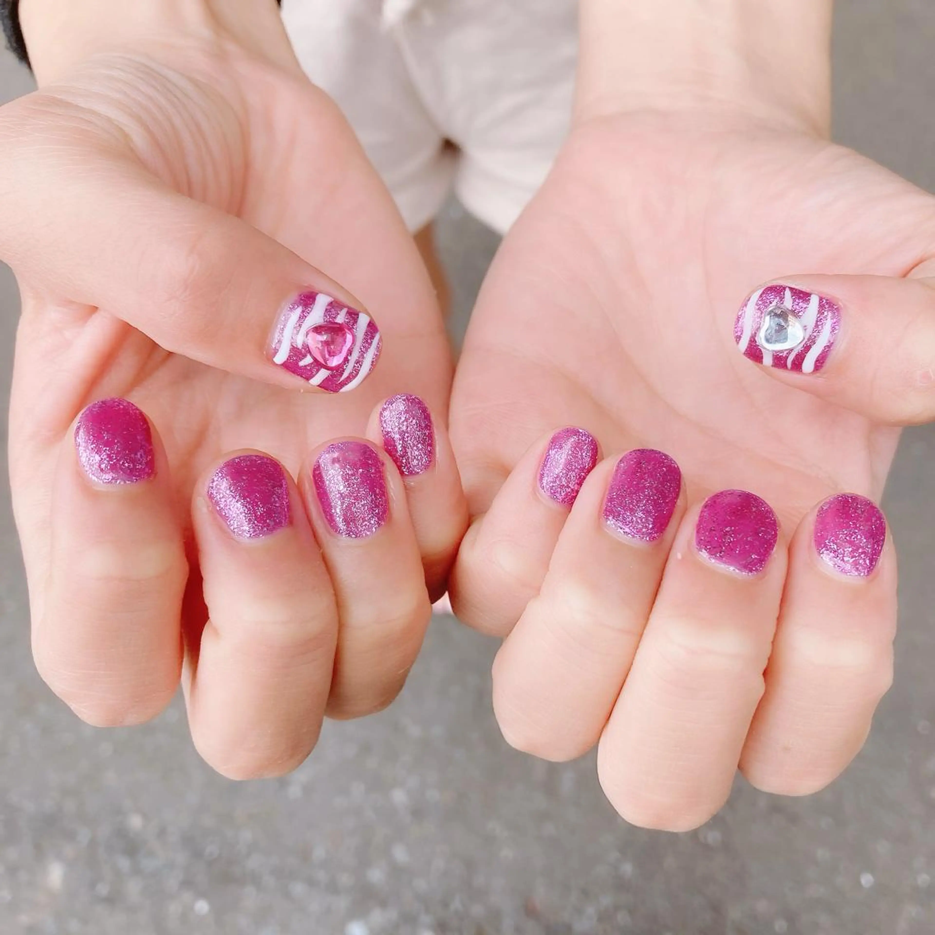 ネイル アニマル柄 アートネイル ジェルネイル ハート キラキラネイル ハンドネイル Nail Kのネイルデザイン