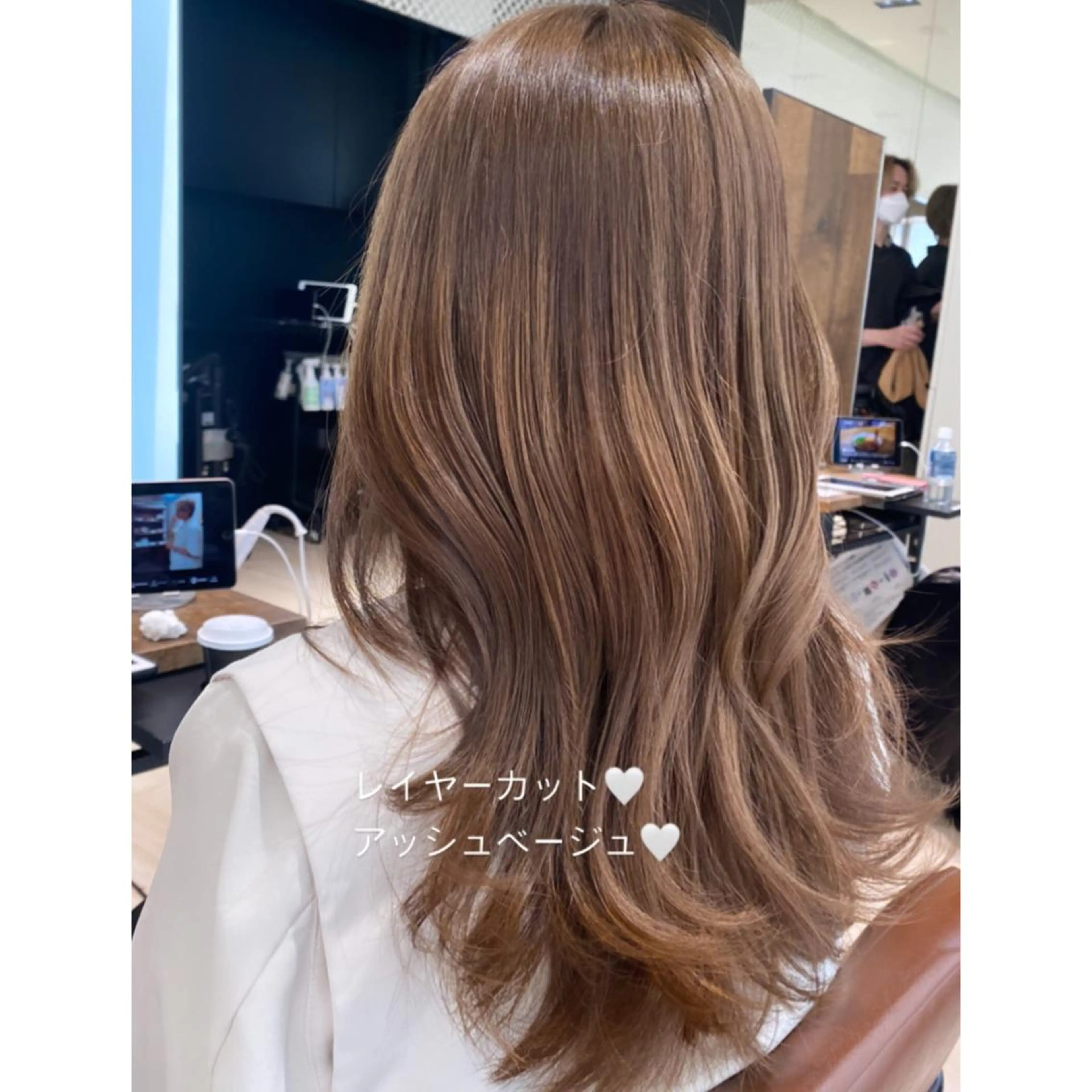 ミディアム カラー アッシュ ベージュカラー レイヤーカット 🍼顔周りカット/ レイヤー/小川華奈のヘアスタイル