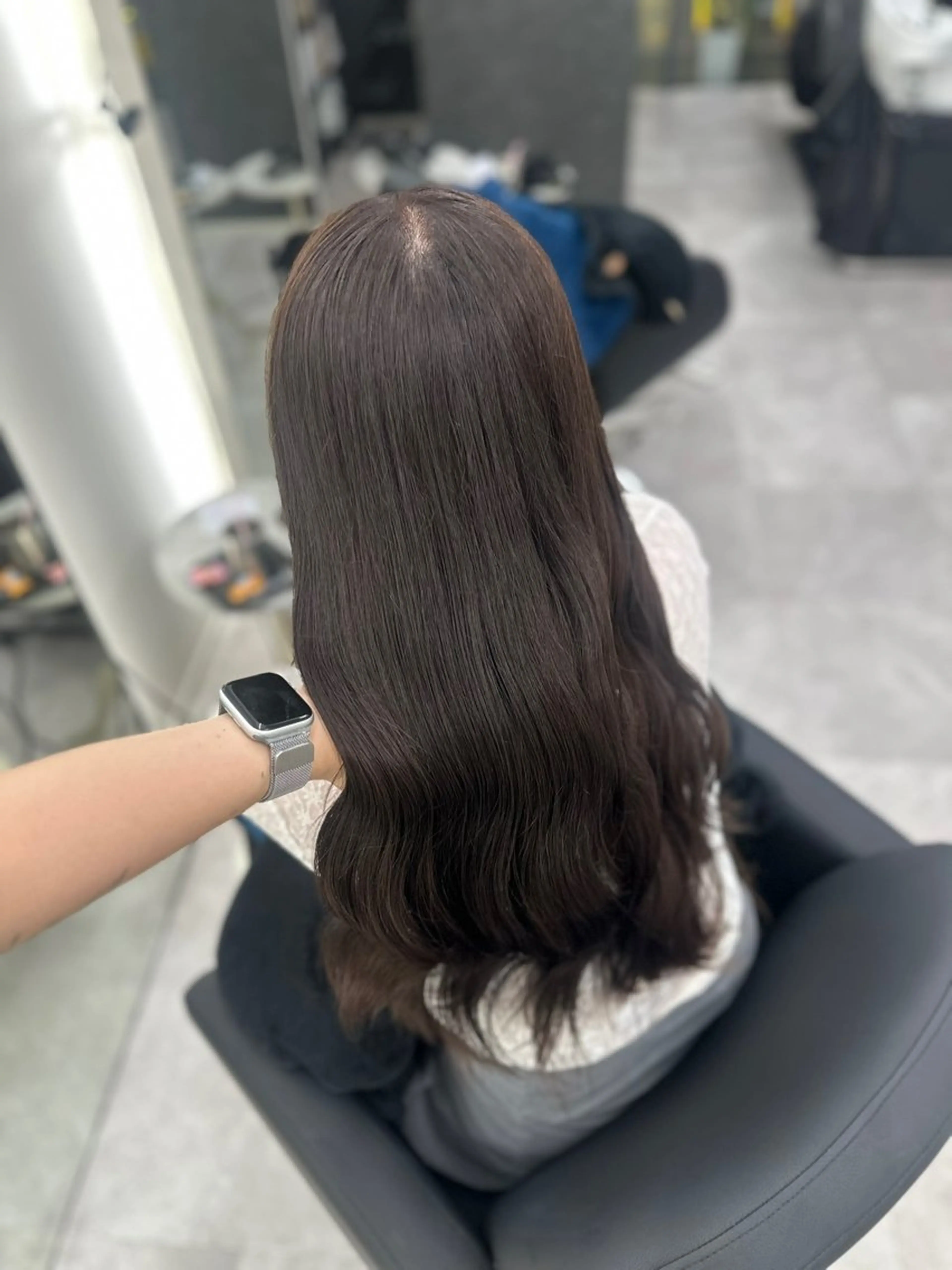 ロング カラー ブラウンカラー ダークブラウン 縮毛矯正/艶カラー /髪質改善/なんばのヘアスタイル