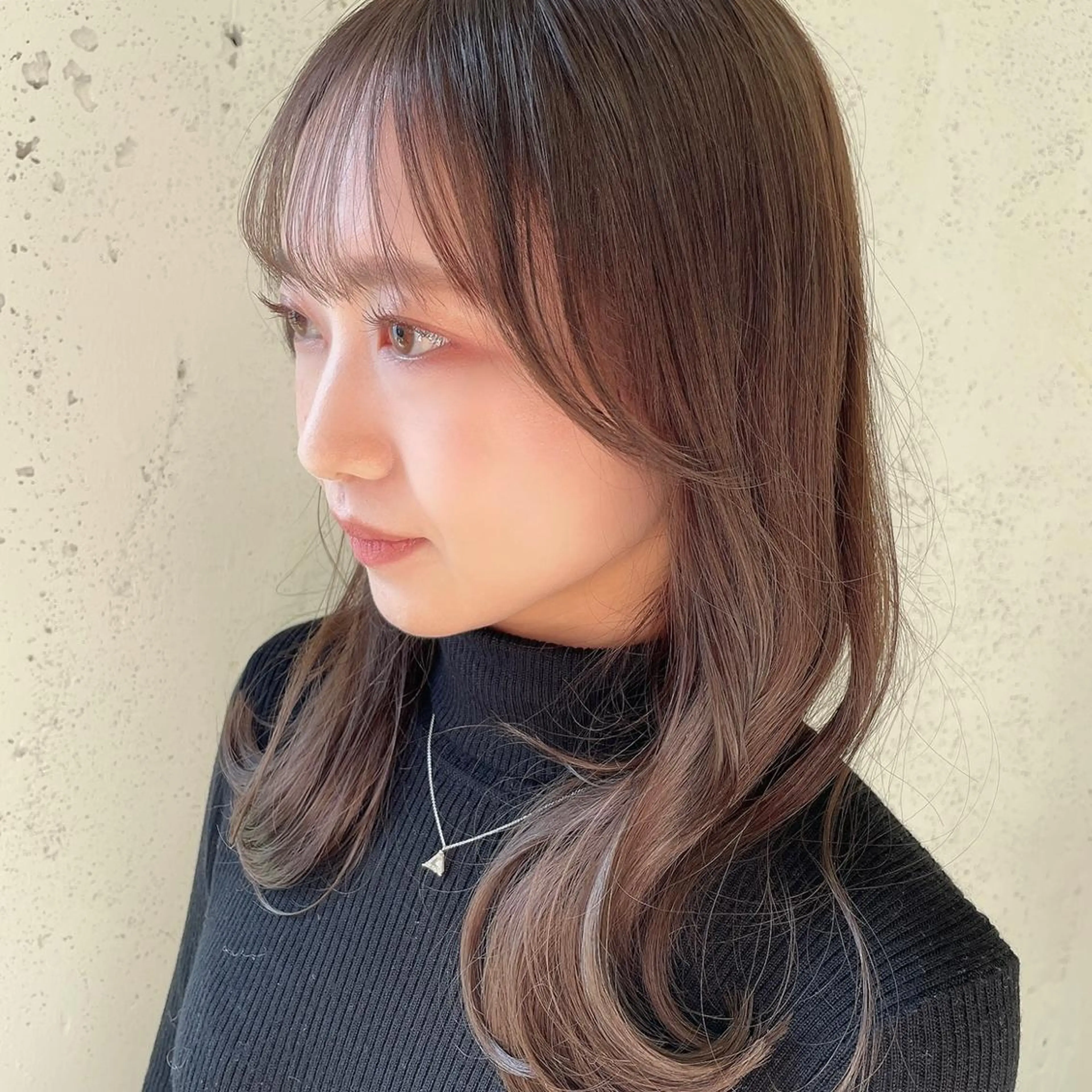 セミロング SHERRY by FORTE所属・江口 さやかのヘアスタイル