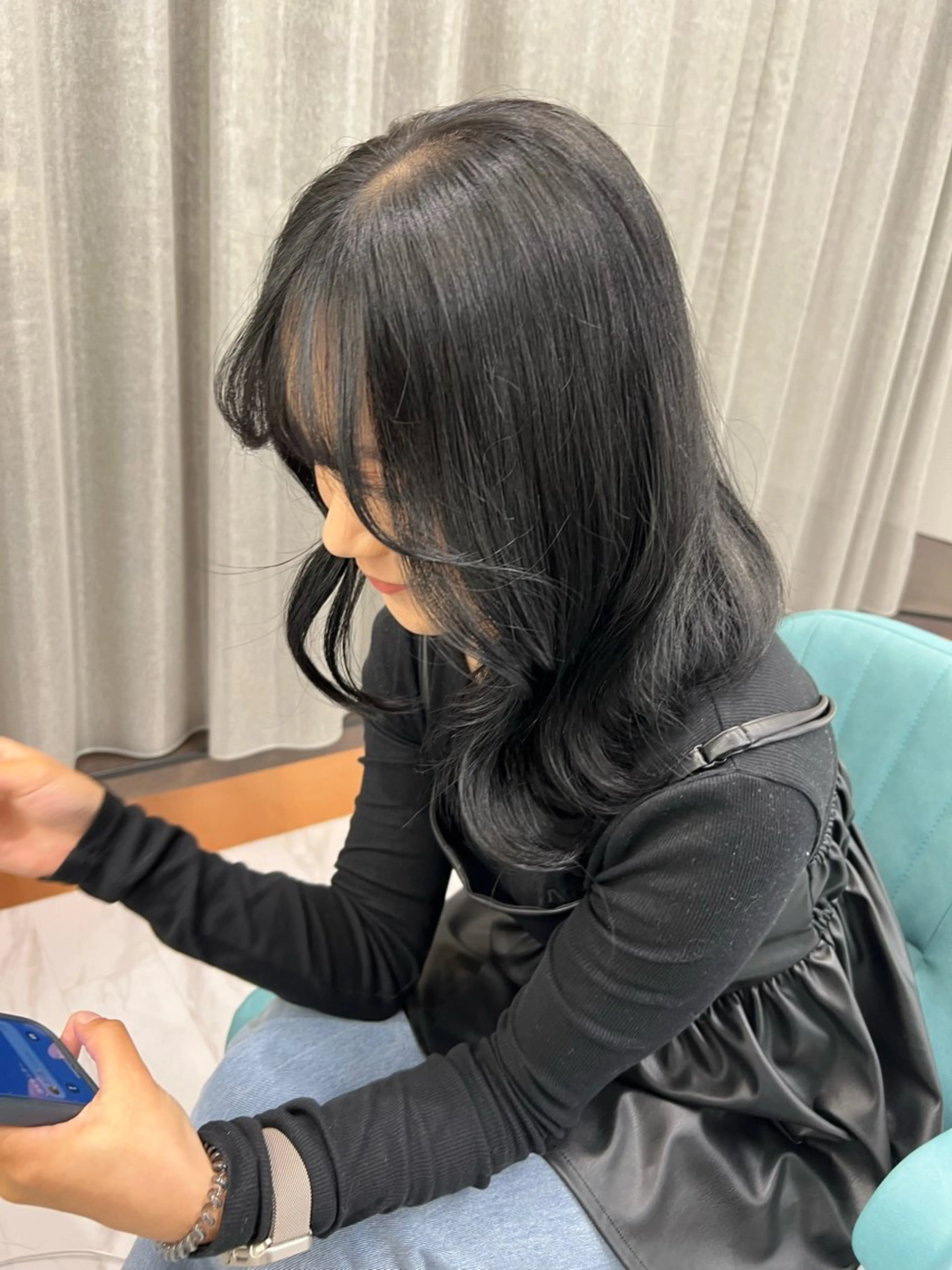 ミディアム Elsa the leap元町店所属・Elsa アヤカのヘアスタイル