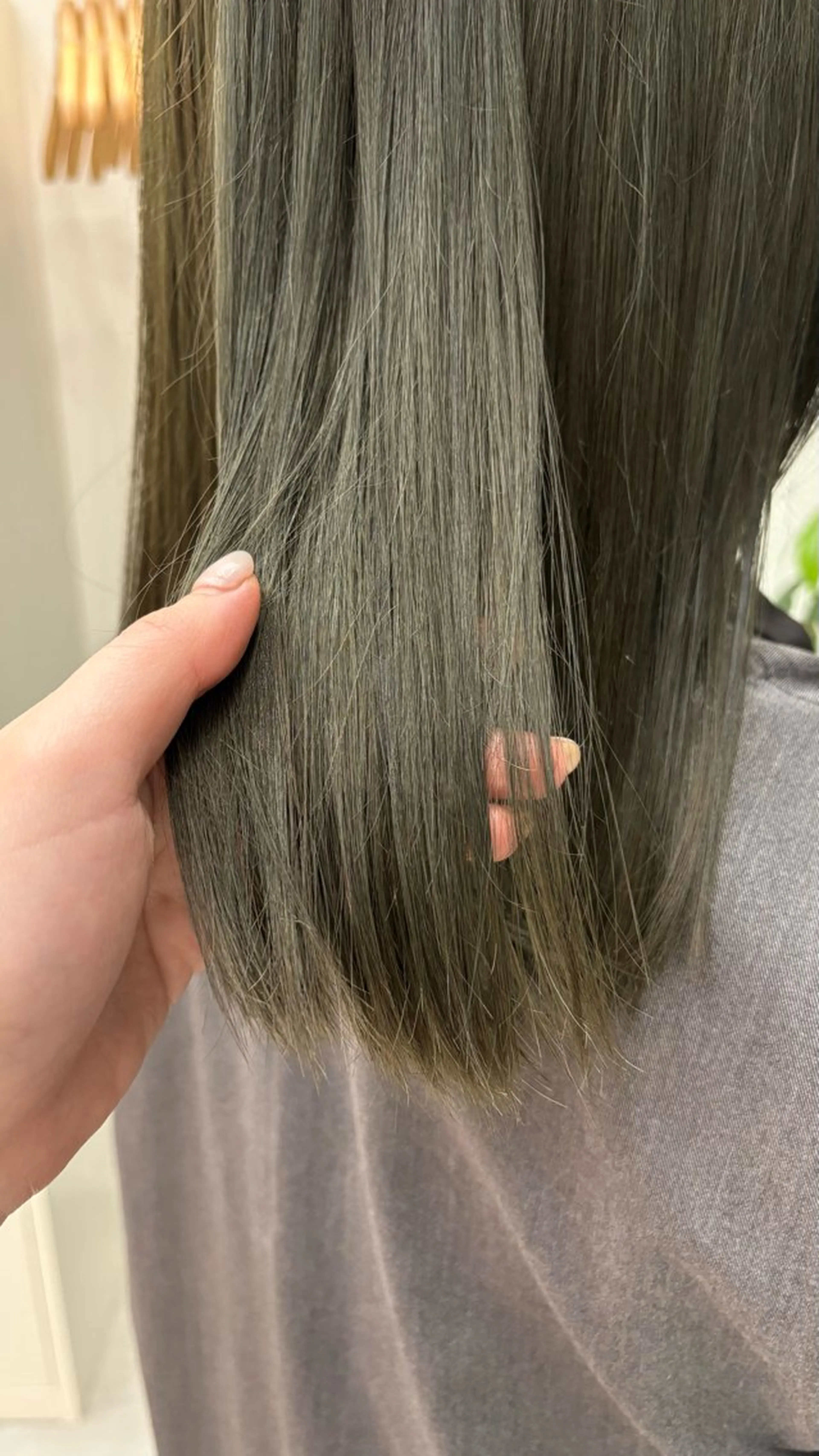 カラー オリーブカラー ヘアカラー 齋藤 そらのヘアスタイル