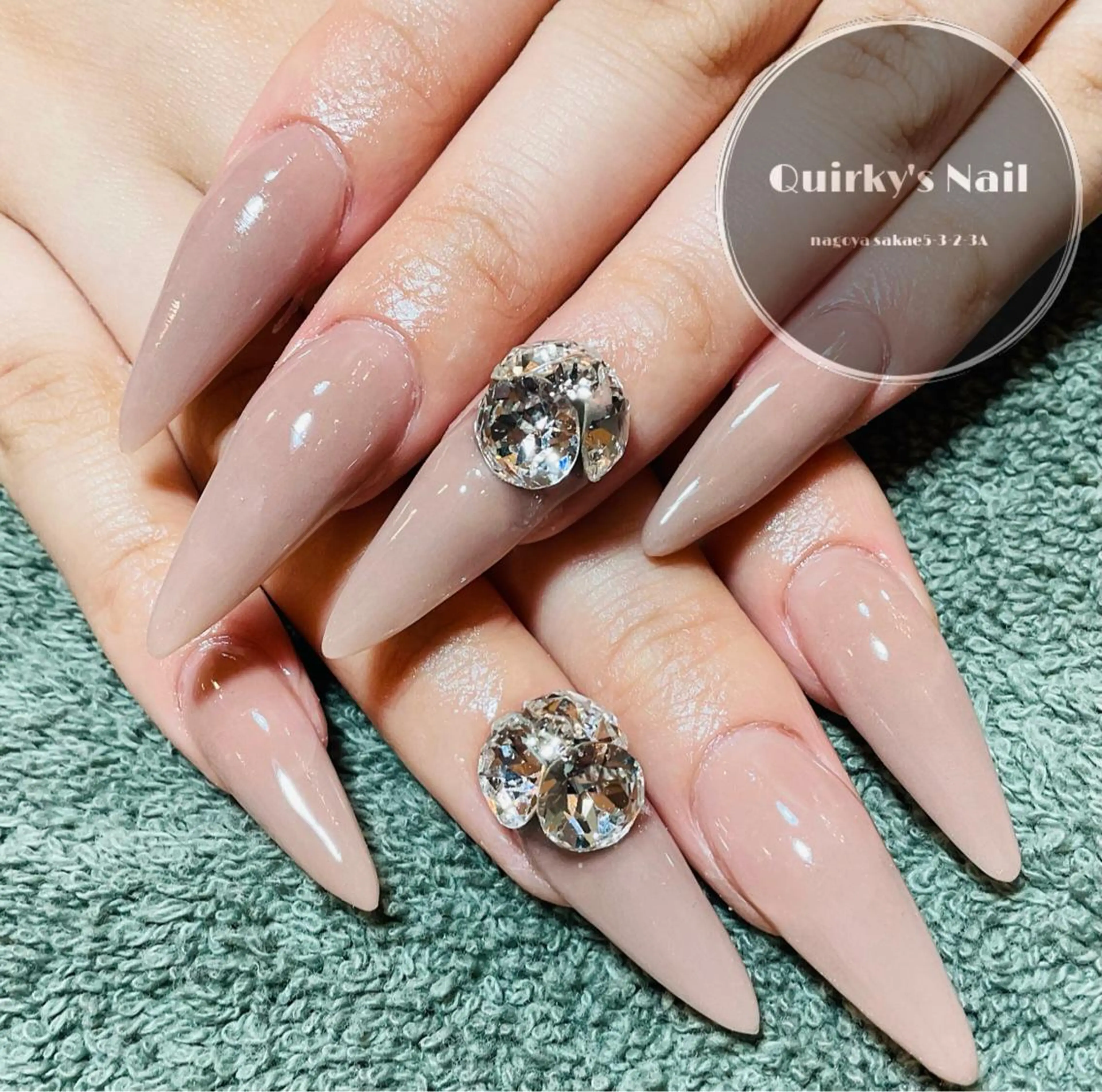 ネイル ブラウン Quirky's Nail【栄店】のネイルデザイン