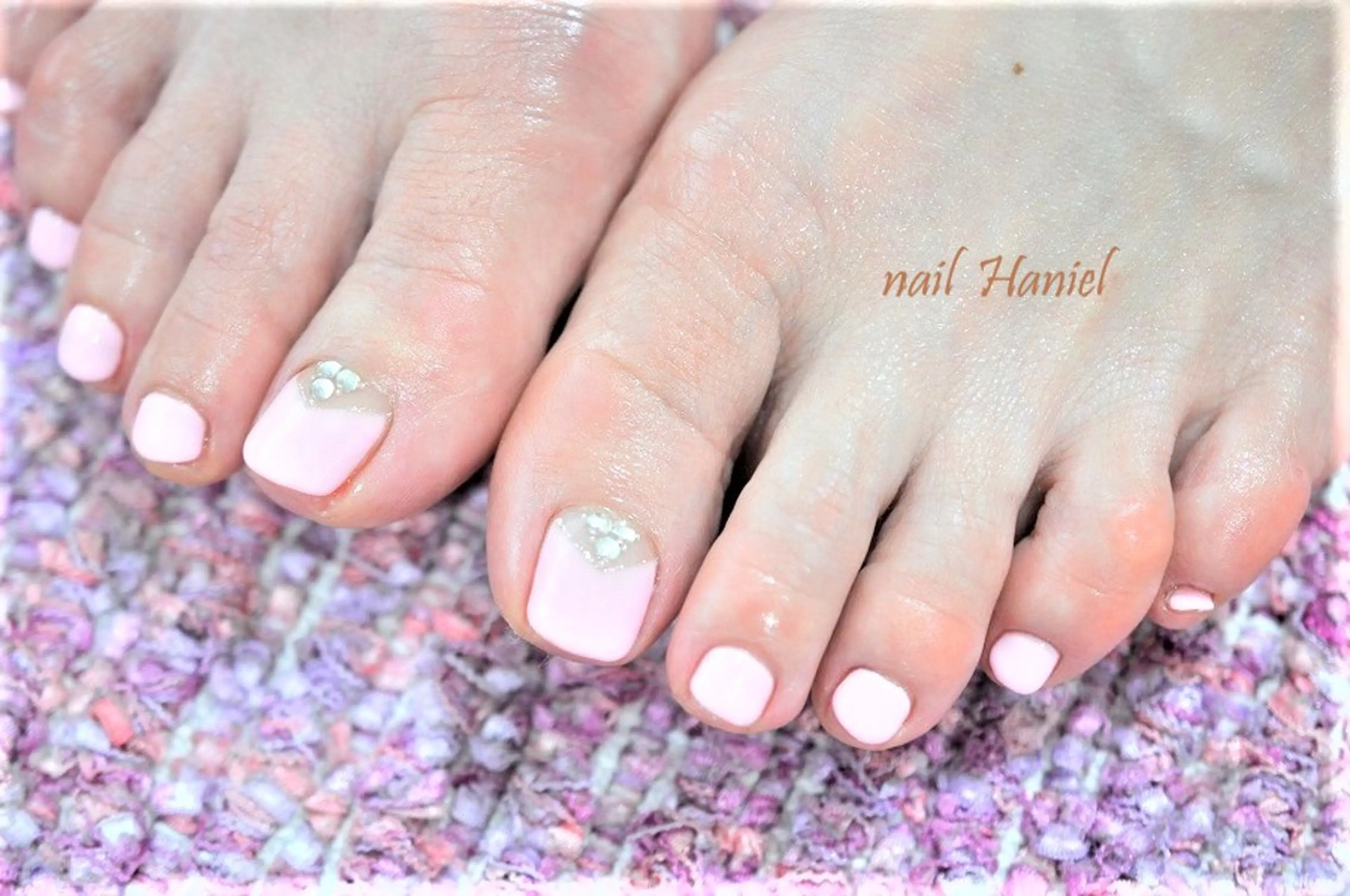 ネイル アートネイル フットネイル ジェルネイル グラデーション オフィスネイル フットネイル nail Haniel所属・半蔵門サロンハニエル 魅神 ちよのネイルデザイン