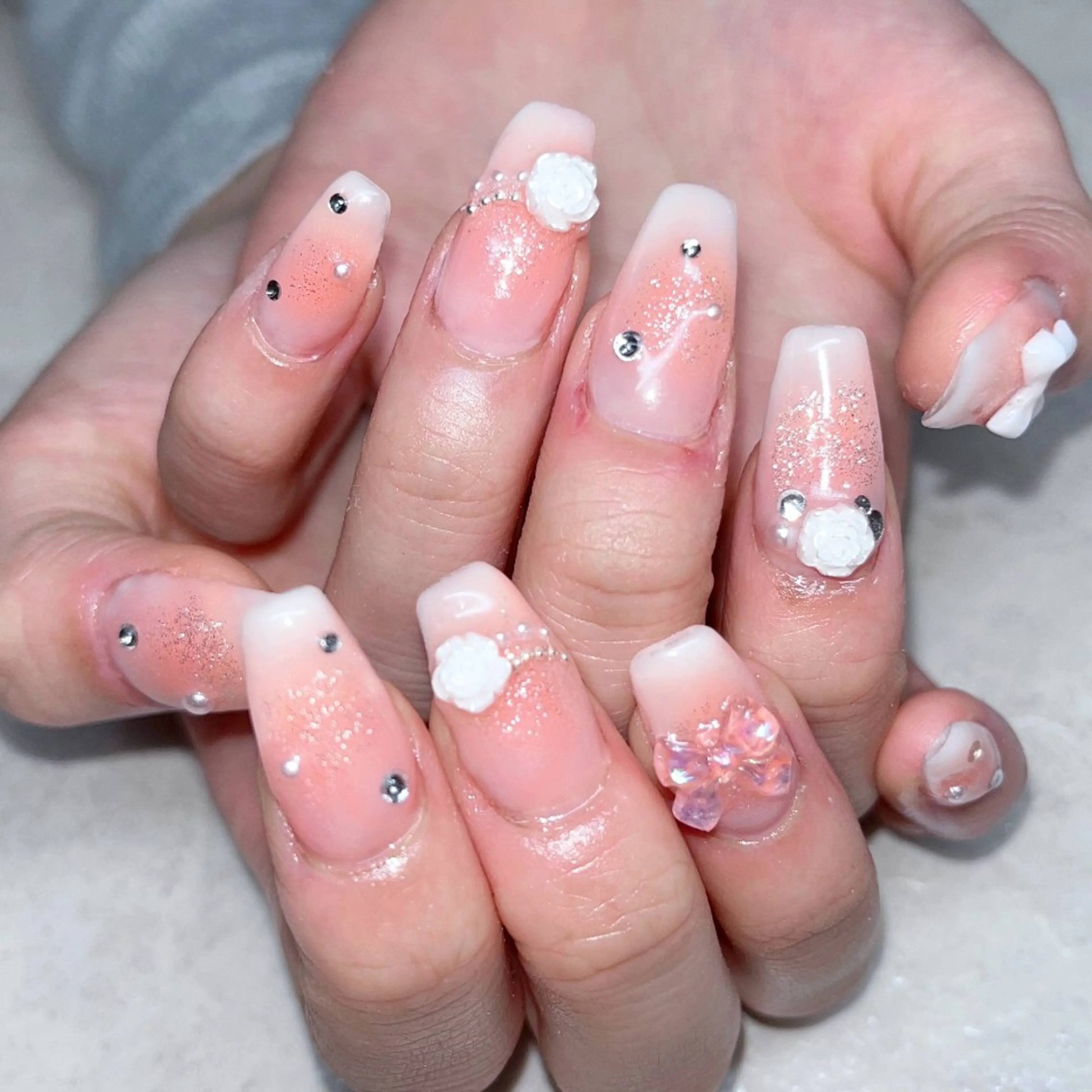 ネイル ハンドネイル mimi 高石桃朱のネイルデザイン